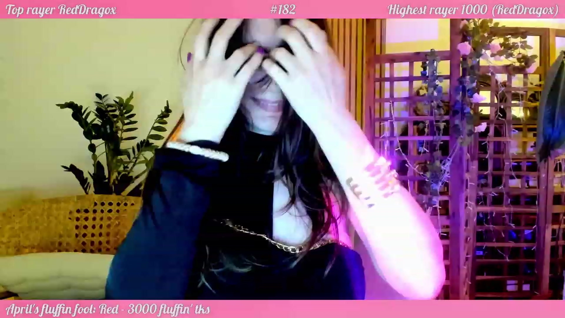 Gallery image thumbnail from FluffinRayRay's myfreecams stream on, 04/21/2023, 03:12 image 11 of 20