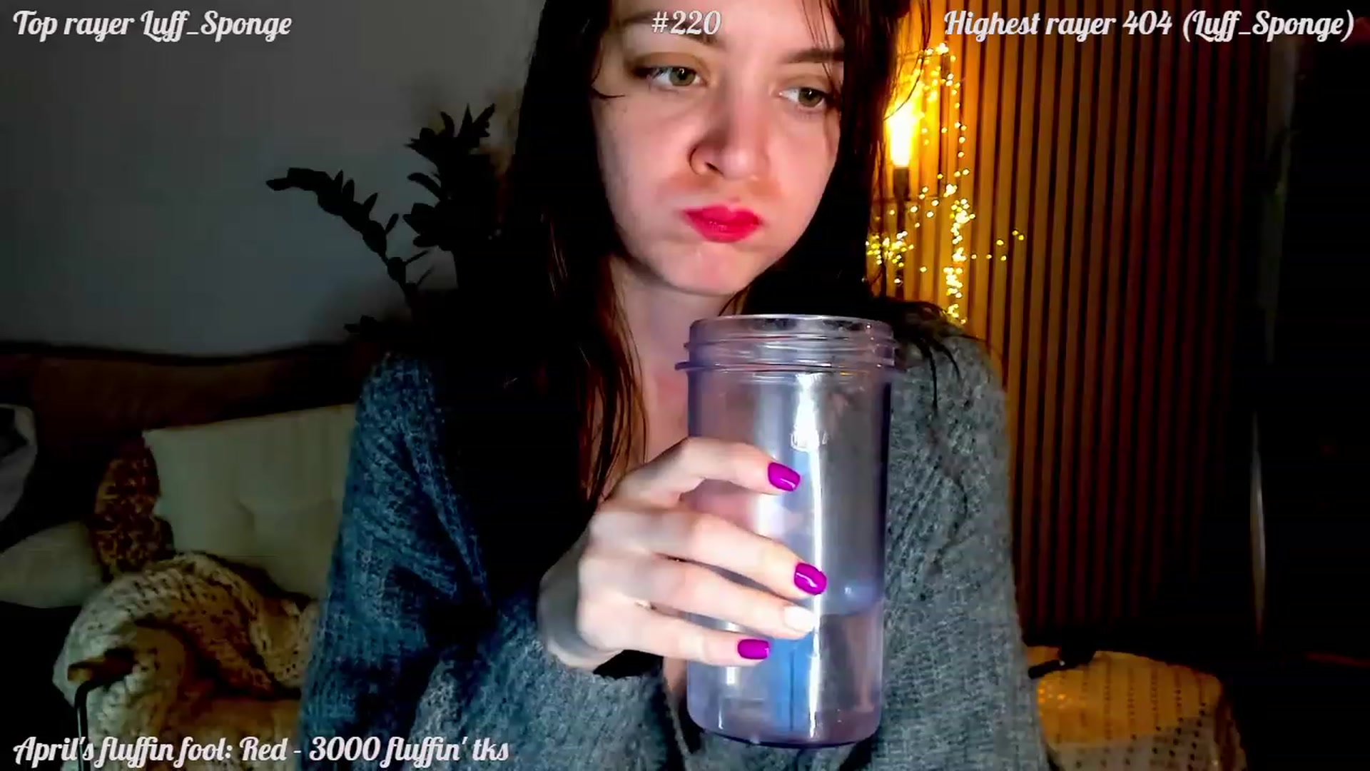 Gallery image thumbnail from FluffinRayRay's myfreecams stream on, 04/28/2023, 03:23 image 16 of 20