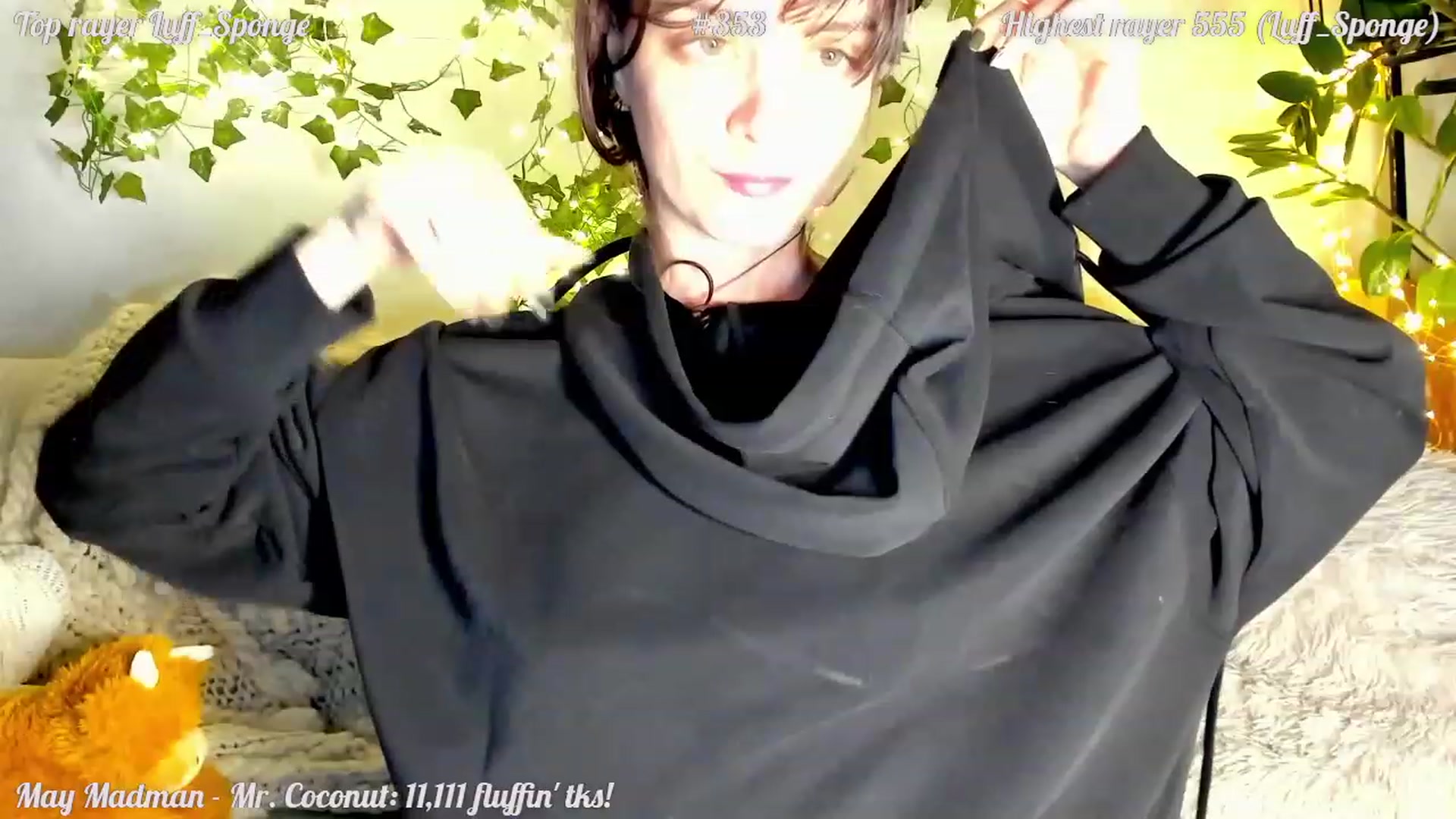 Gallery image thumbnail from FluffinRayRay's myfreecams stream on, 05/29/2023, 01:21 image 17 of 20