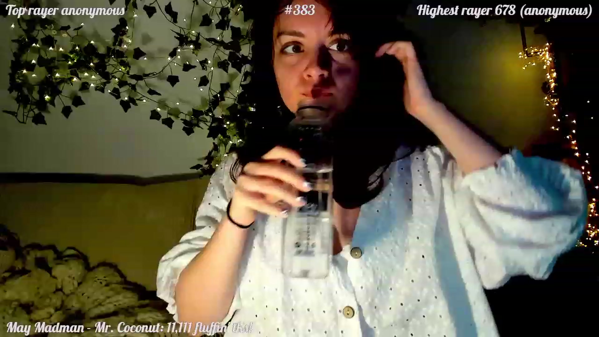 Gallery image thumbnail from FluffinRayRay's myfreecams stream on, 06/01/2023, 01:43 image 4 of 20