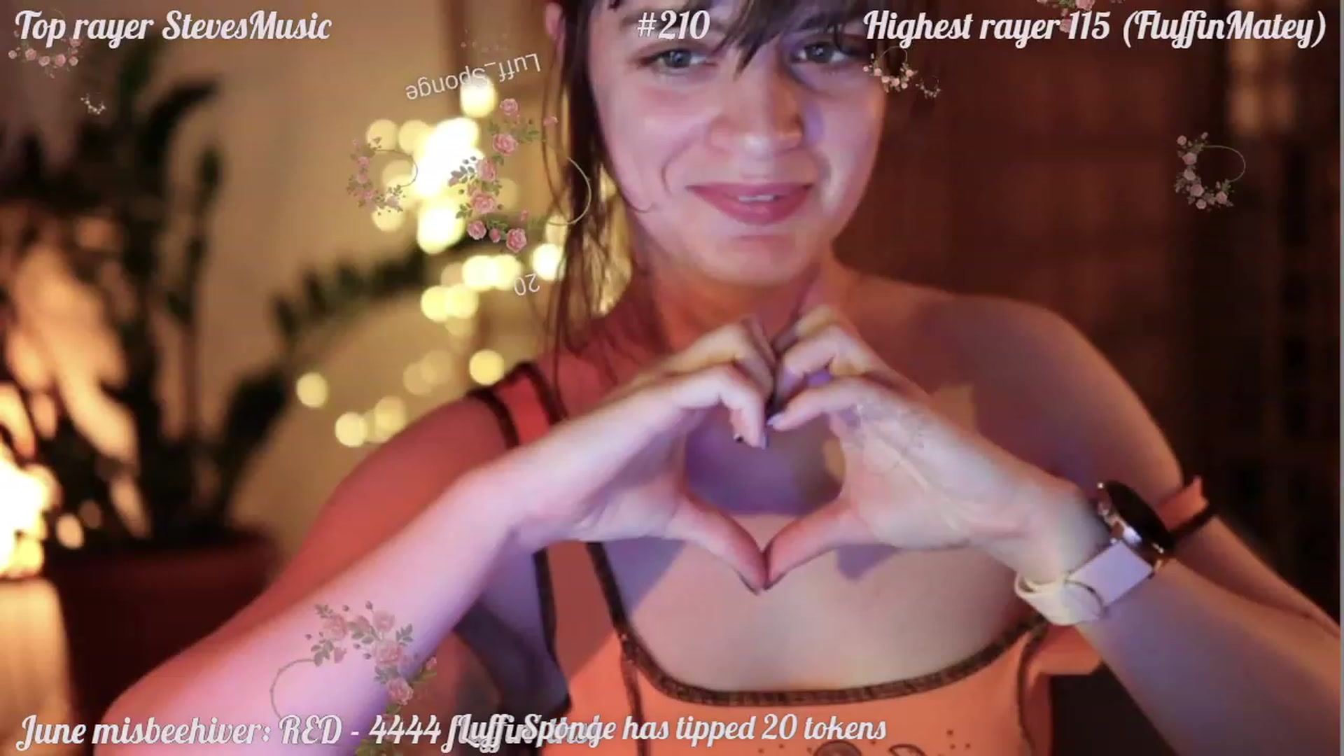 Gallery image thumbnail from FluffinRayRay's myfreecams stream on, 06/12/2023, 01:34 image 6 of 20