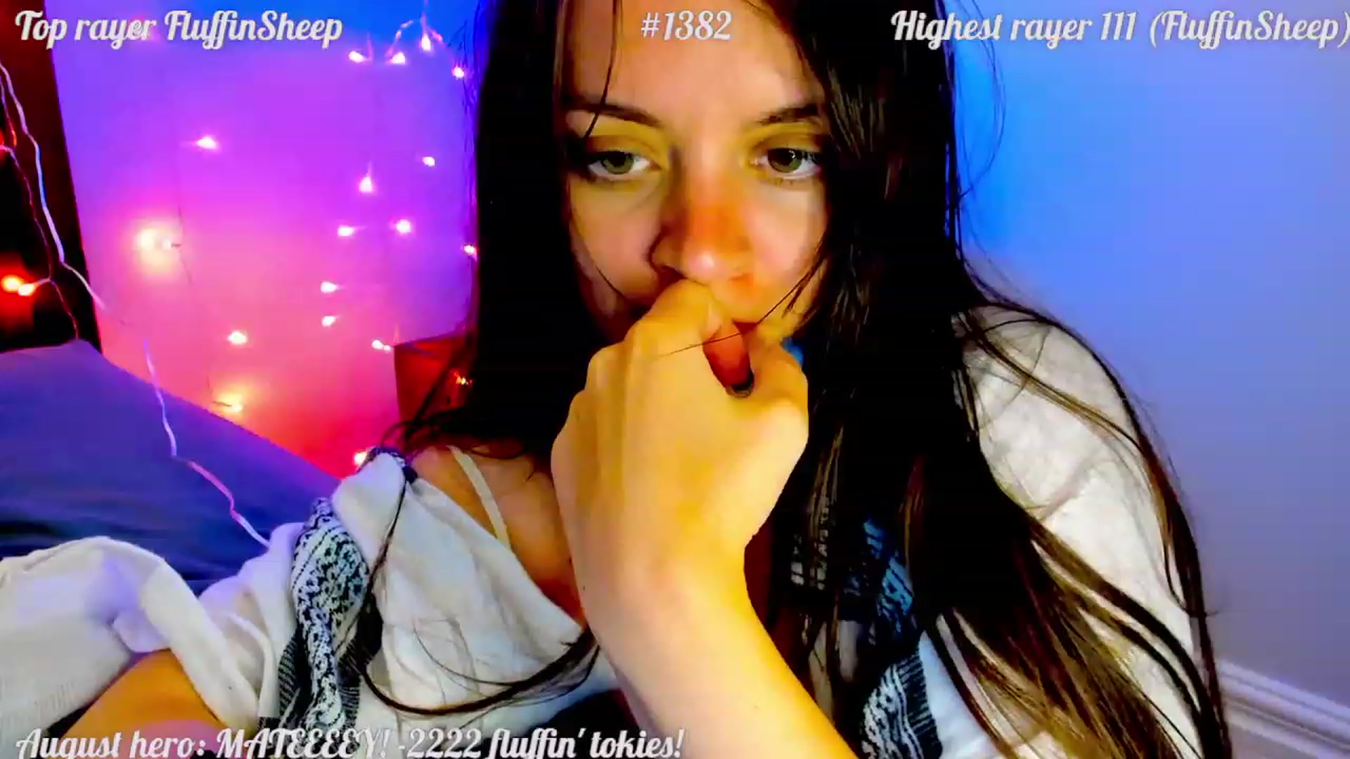 Gallery image thumbnail from FluffinRayRay's myfreecams stream on, 09/12/2023, 24:21 image 16 of 20