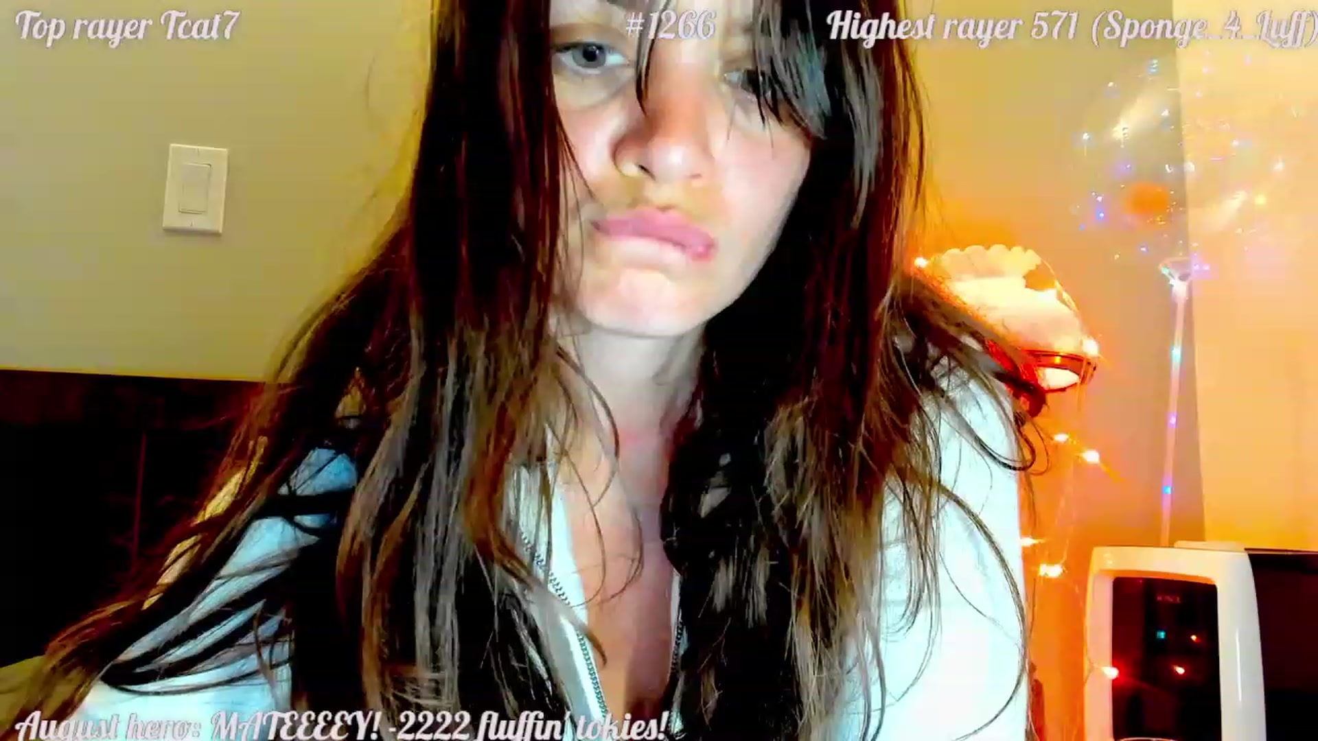 Gallery image thumbnail from FluffinRayRay's myfreecams stream on, 09/13/2023, 03:09 image 11 of 20