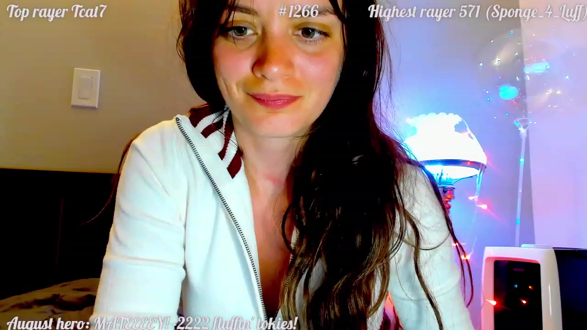 Gallery image thumbnail from FluffinRayRay's myfreecams stream on, 09/13/2023, 03:09 image 10 of 20