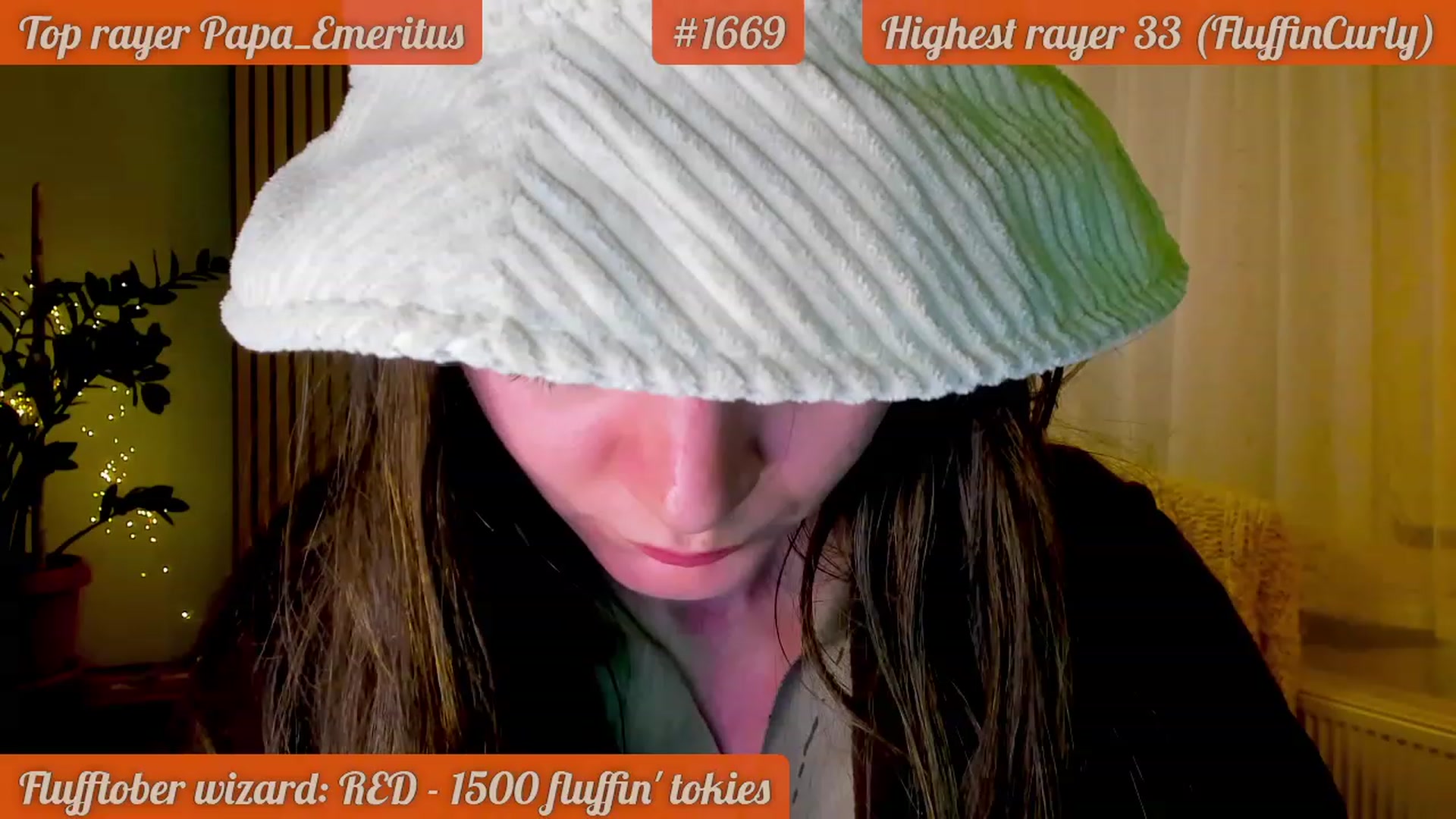 Gallery image thumbnail from FluffinRayRay's myfreecams stream on, 10/26/2023, 24:09 image 3 of 20