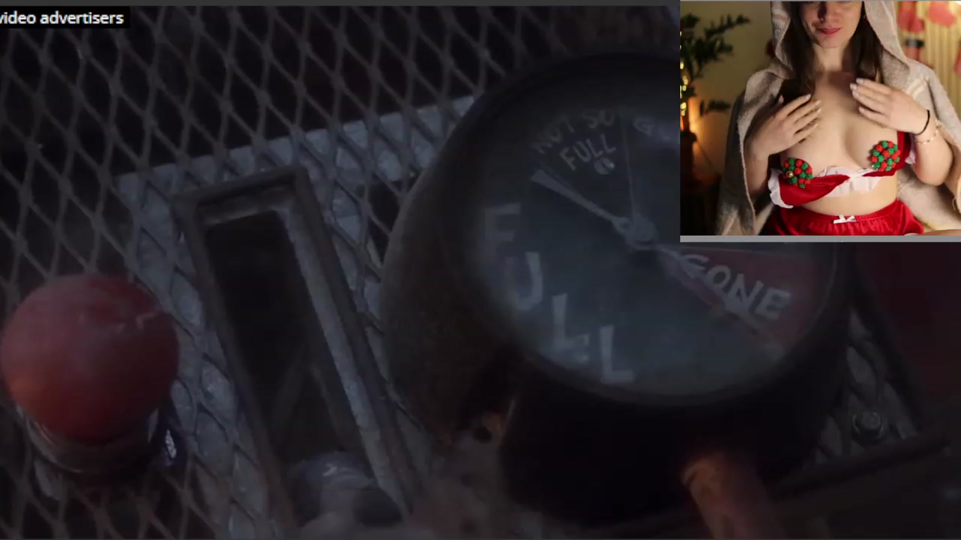 Gallery image thumbnail from FluffinRayRay's myfreecams stream on, 12/24/2023, 03:20 image 3 of 20