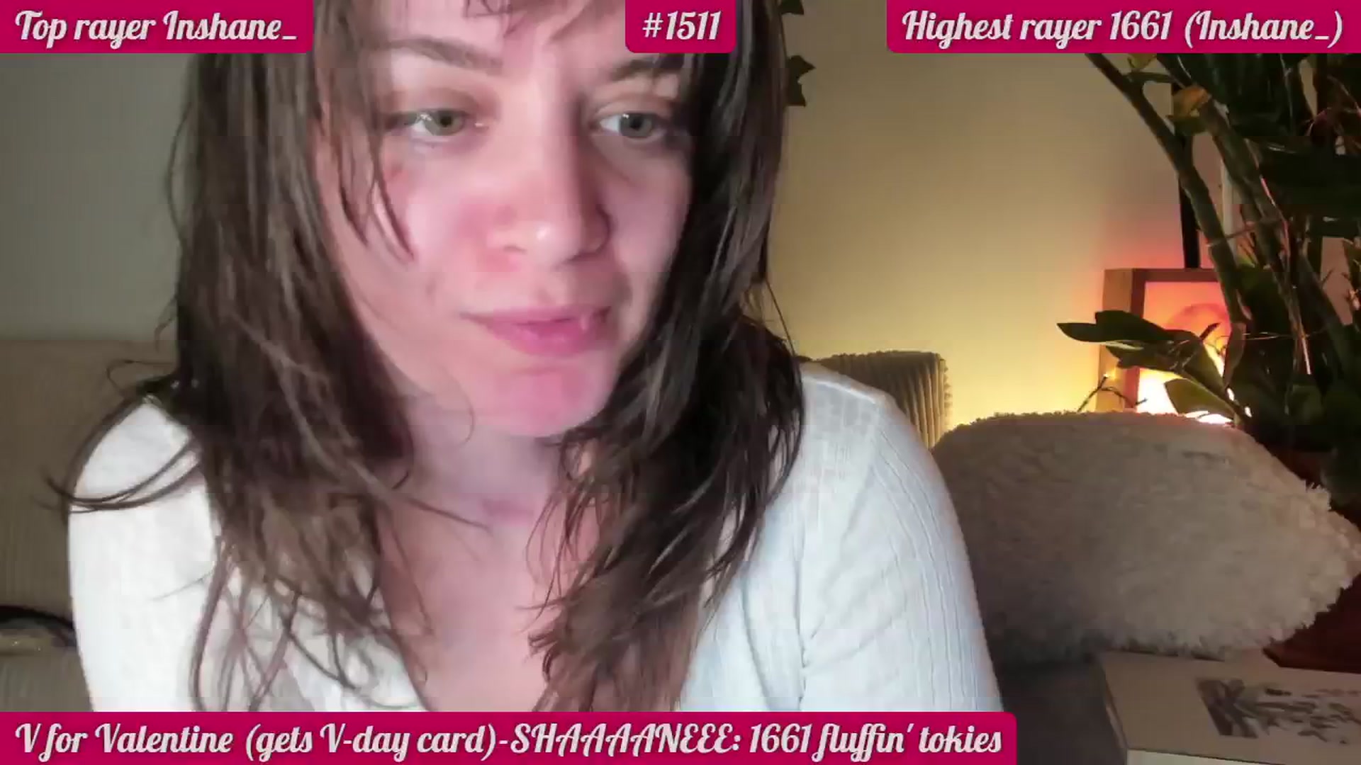 Gallery image thumbnail from FluffinRayRay's myfreecams stream on, 02/21/2024, 03:27 image 10 of 20