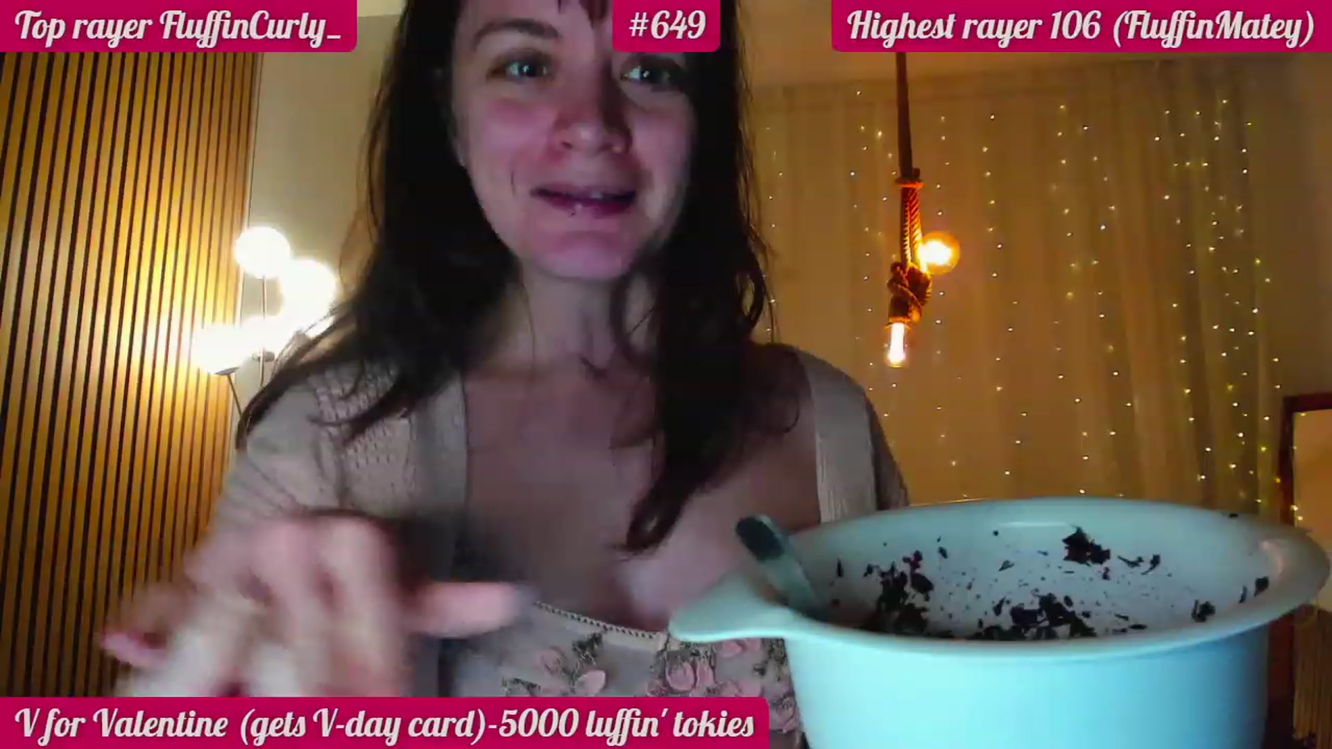 Gallery image thumbnail from FluffinRayRay's myfreecams stream on, 02/26/2024, 03:12 image 8 of 20