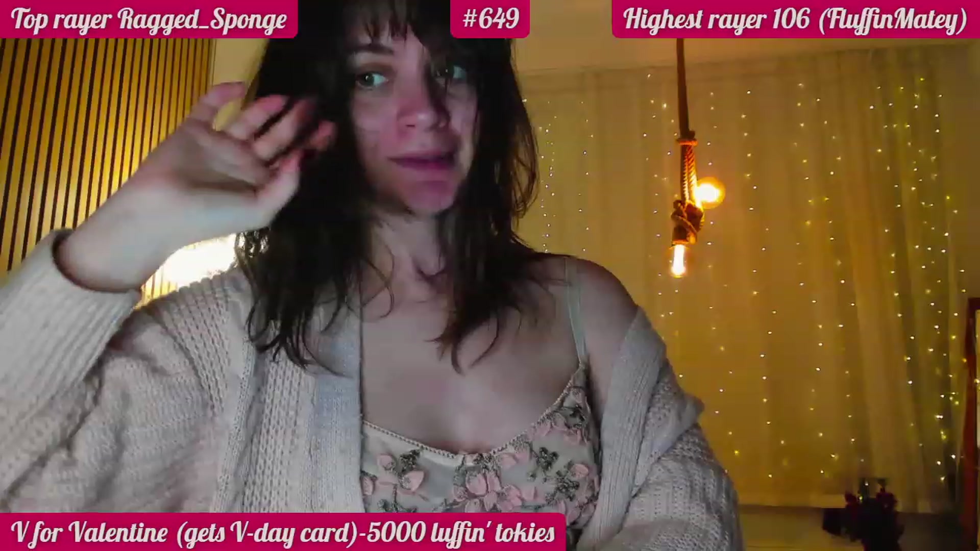 Gallery image thumbnail from FluffinRayRay's myfreecams stream on, 02/26/2024, 03:12 image 14 of 20