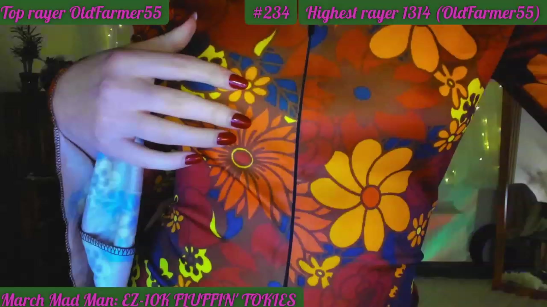 Gallery image thumbnail from FluffinRayRay's myfreecams stream on, 03/17/2024, 24:00 image 3 of 20