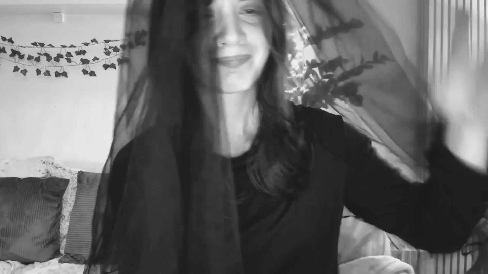 Gallery image thumbnail from FluffinRayRay's myfreecams stream on, 03/28/2024, 02:17 image 3 of 20