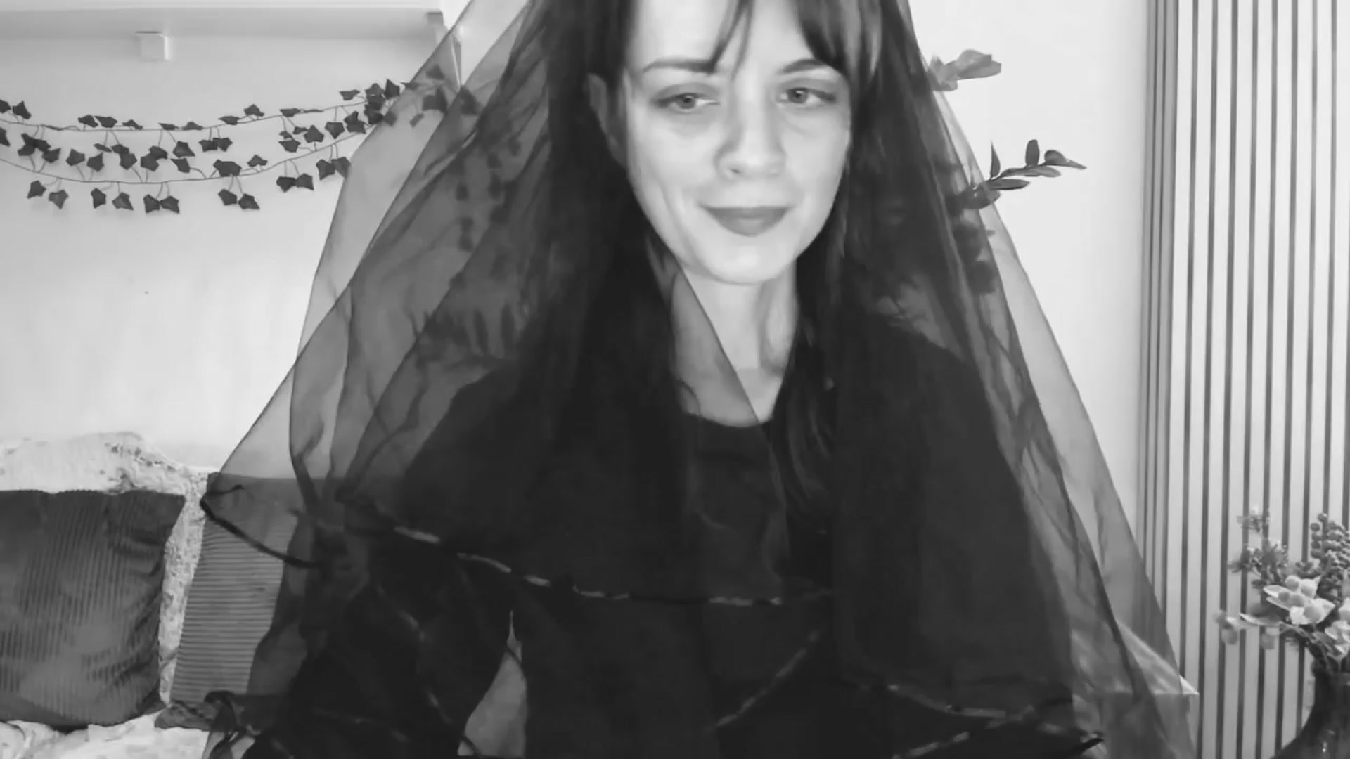 Gallery image thumbnail from FluffinRayRay's myfreecams stream on, 03/28/2024, 02:17 image 5 of 20