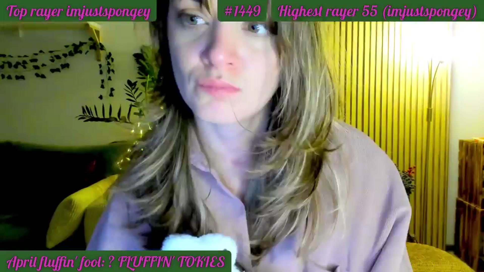 Gallery image thumbnail from FluffinRayRay's myfreecams stream on, 04/02/2024, 24:02 image 9 of 20