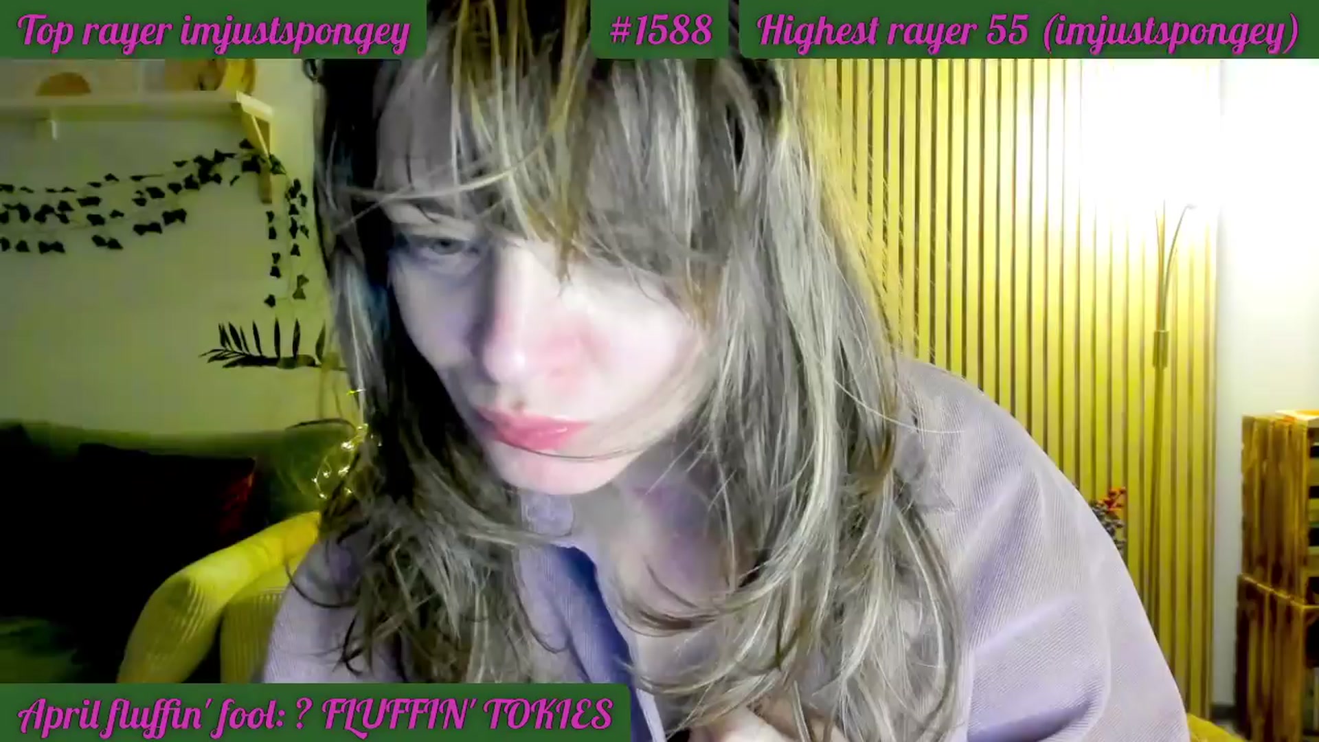 Gallery image thumbnail from FluffinRayRay's myfreecams stream on, 04/02/2024, 24:02 image 6 of 20