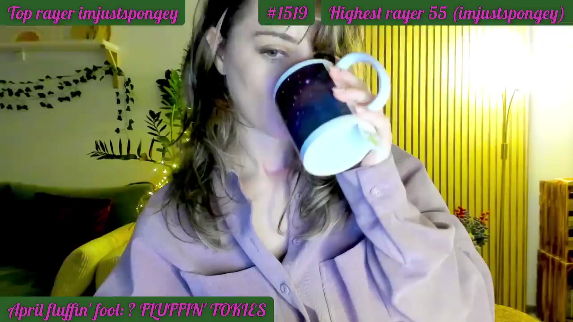 Gallery image thumbnail from FluffinRayRay's myfreecams stream on, 04/02/2024, 24:02 image 7 of 20