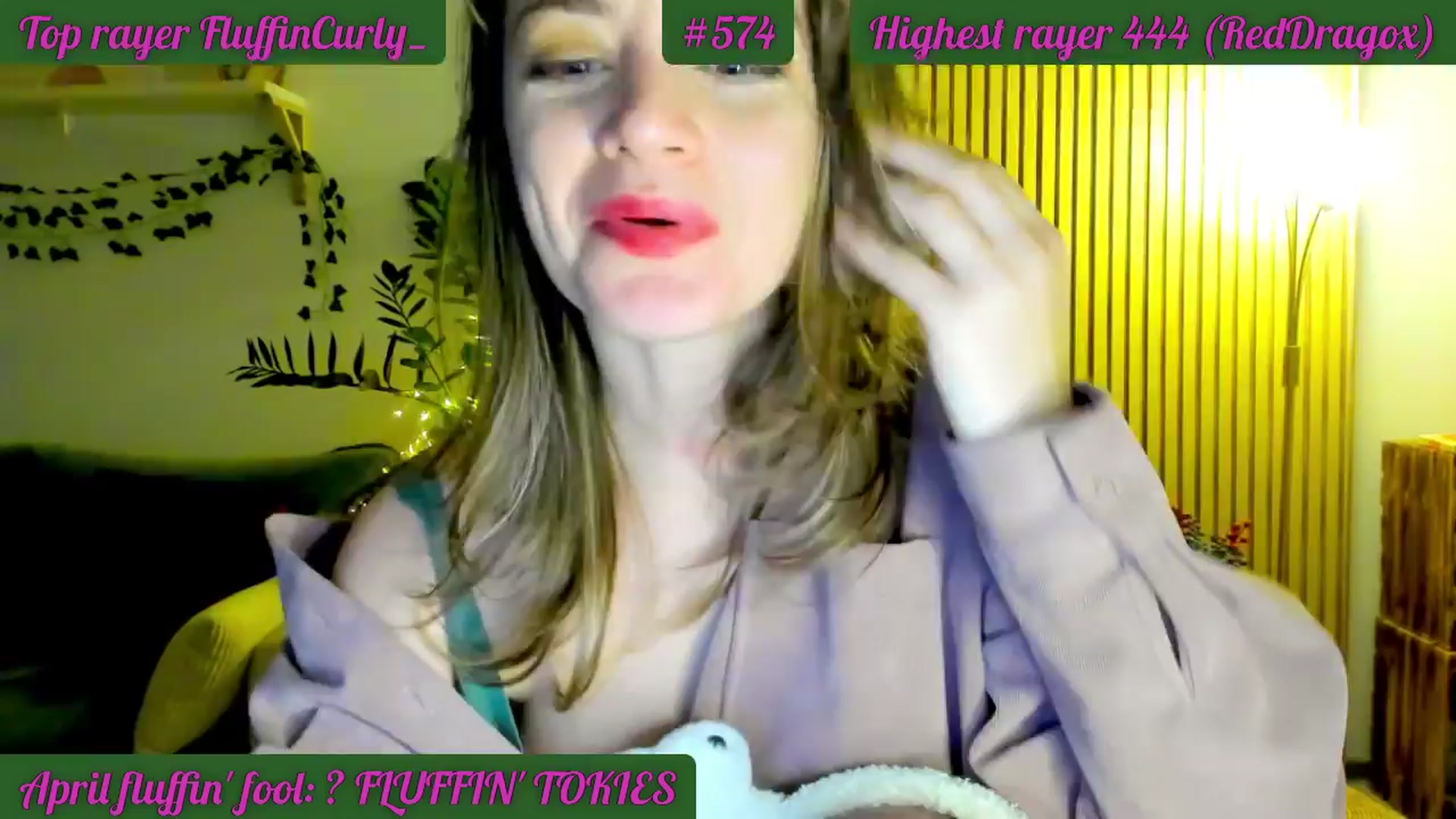 Gallery image thumbnail from FluffinRayRay's myfreecams stream on, 04/02/2024, 24:02 image 19 of 20