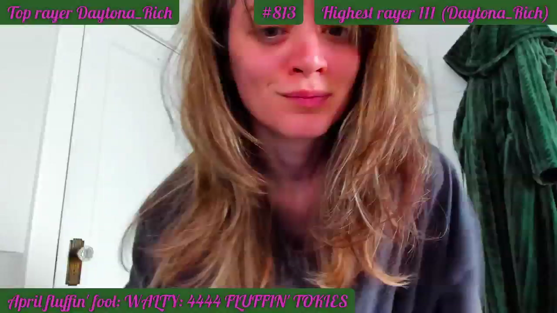 Gallery image thumbnail from FluffinRayRay's myfreecams stream on, 04/23/2024, 15:45 image 4 of 20