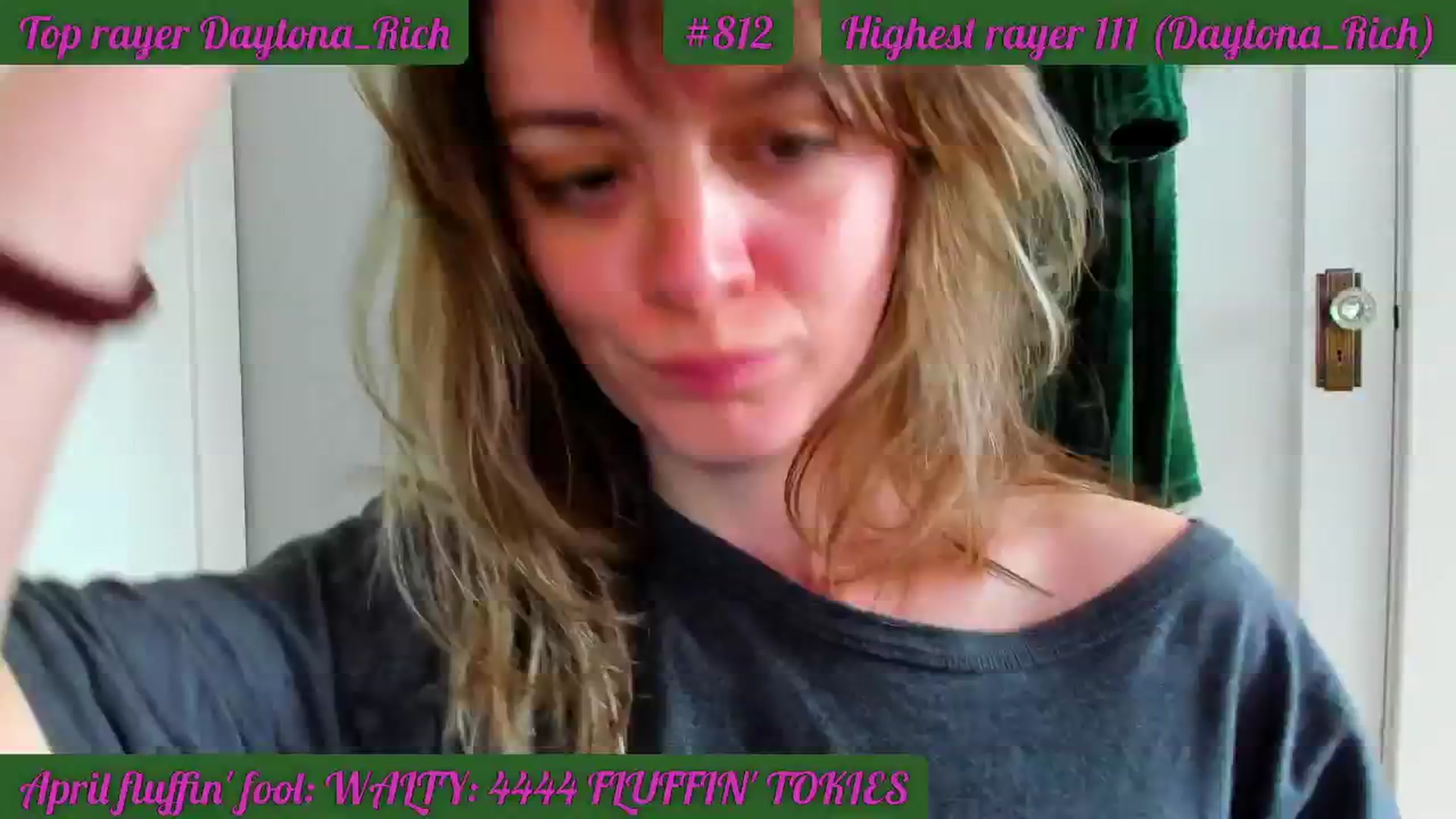 Gallery image thumbnail from FluffinRayRay's myfreecams stream on, 04/23/2024, 15:45 image 6 of 20