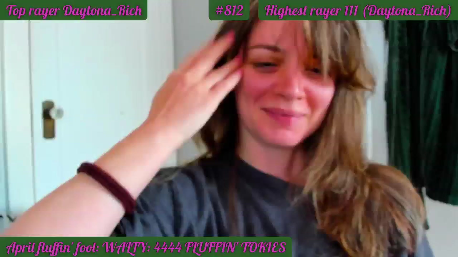Gallery image thumbnail from FluffinRayRay's myfreecams stream on, 04/23/2024, 15:45 image 3 of 20