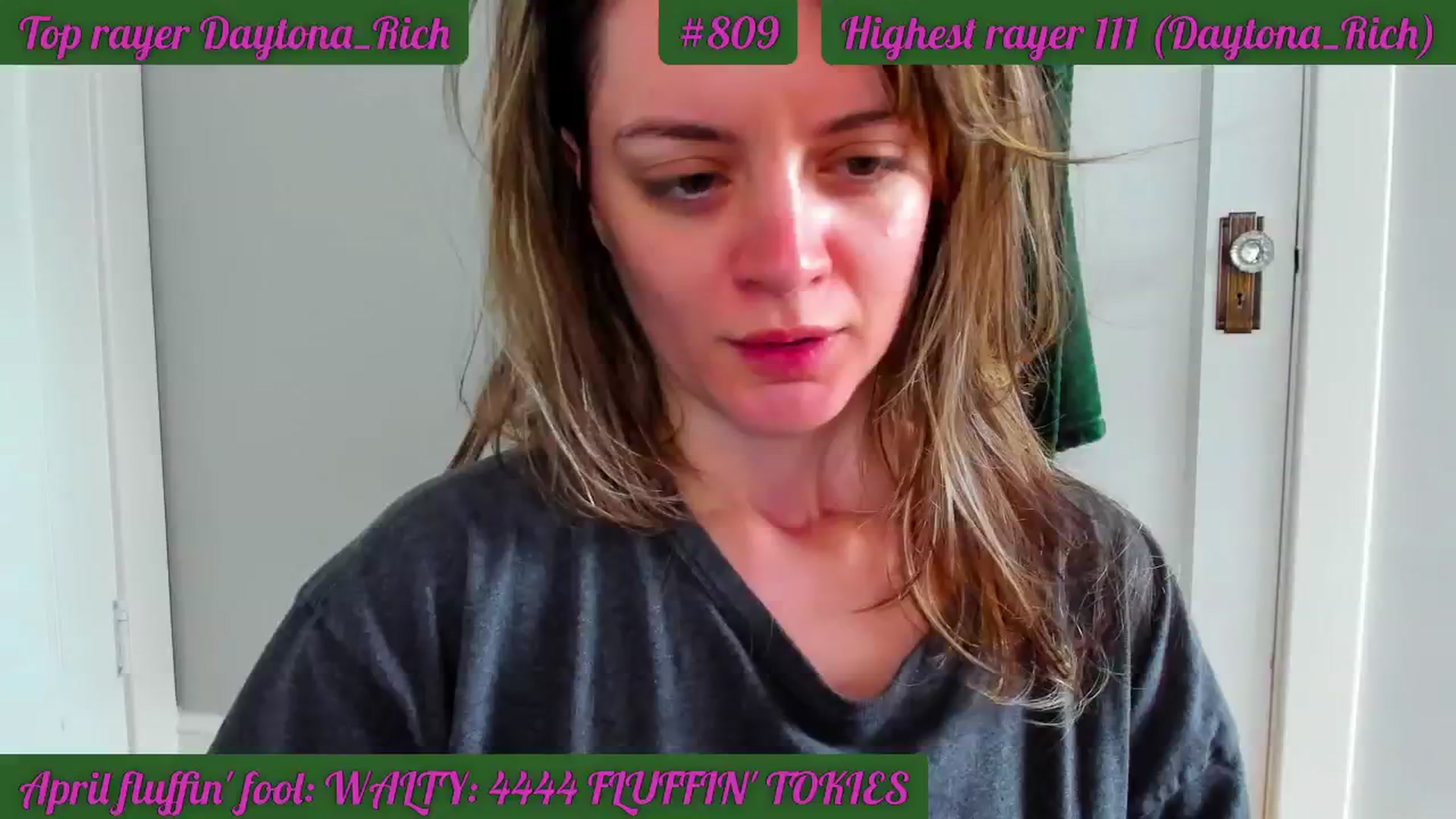 Gallery image thumbnail from FluffinRayRay's myfreecams stream on, 04/23/2024, 15:45 image 19 of 20