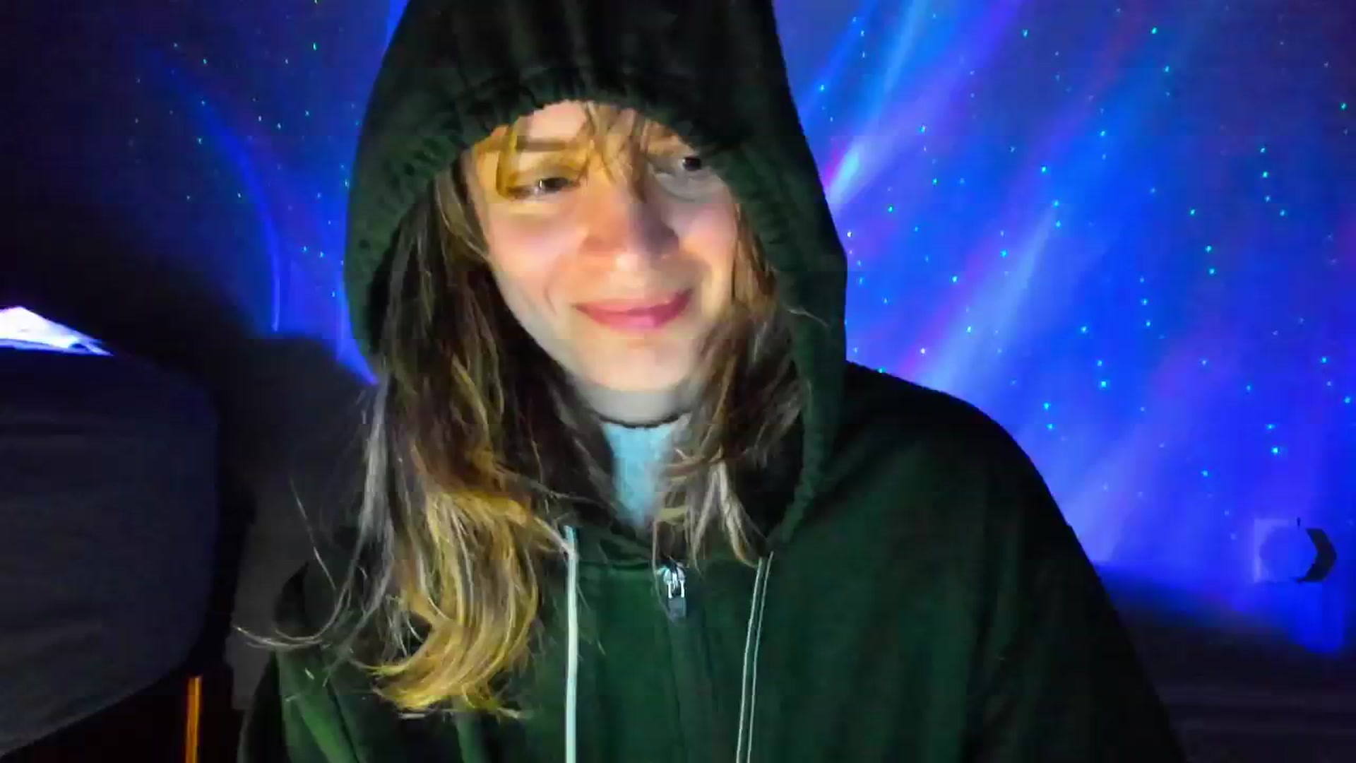 Gallery image thumbnail from FluffinRayRay's myfreecams stream on, 04/26/2024, 02:05 image 15 of 20