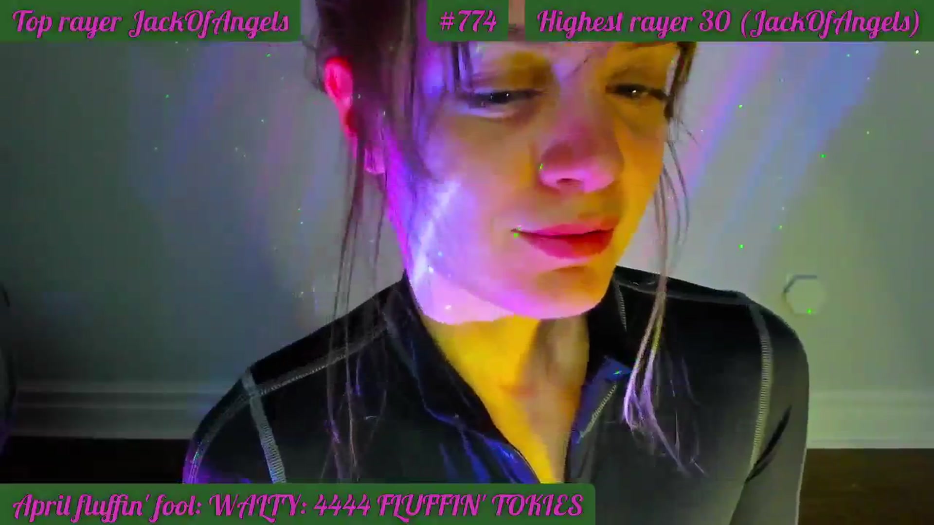 Gallery image thumbnail from FluffinRayRay's myfreecams stream on, 04/27/2024, 24:12 image 4 of 20