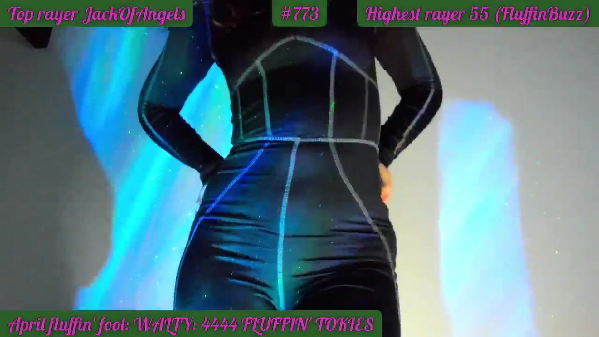 Gallery image thumbnail from FluffinRayRay's myfreecams stream on, 04/27/2024, 24:12 image 14 of 20