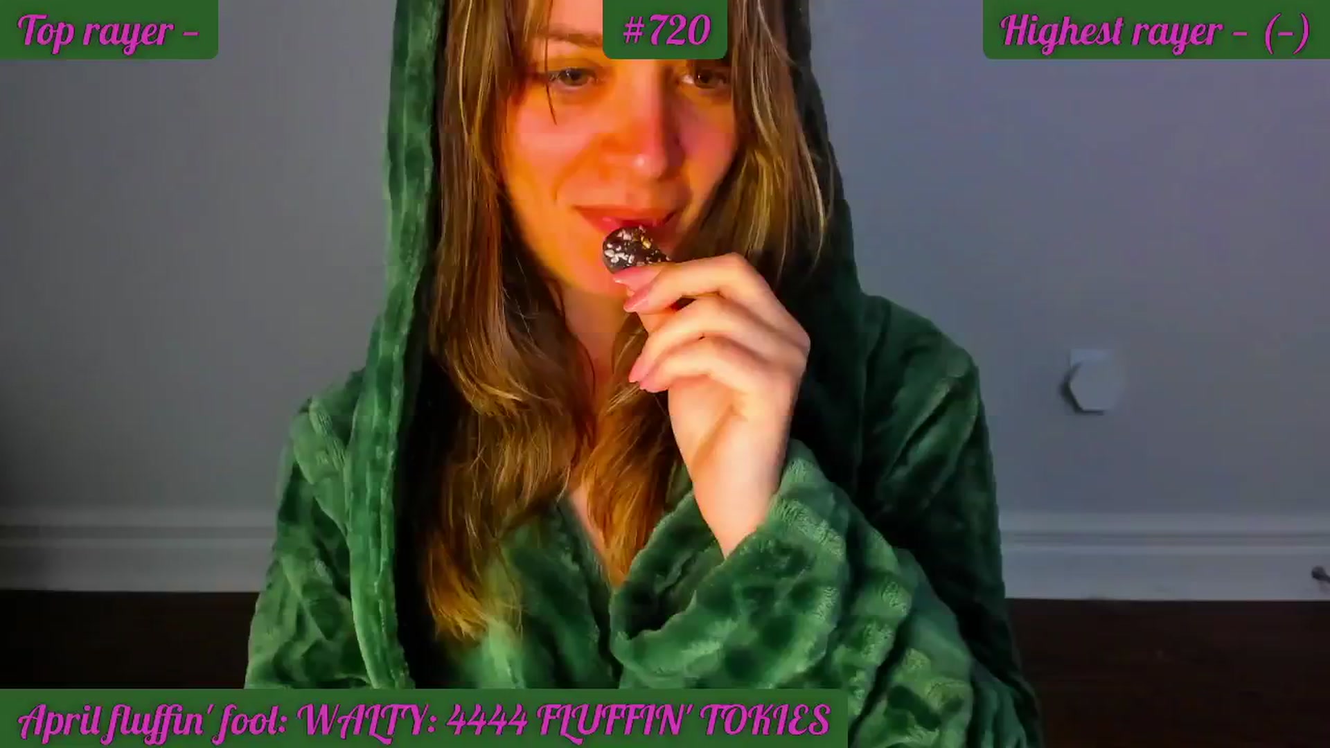 Gallery image thumbnail from FluffinRayRay's myfreecams stream on, 04/27/2024, 18:54 image 2 of 20