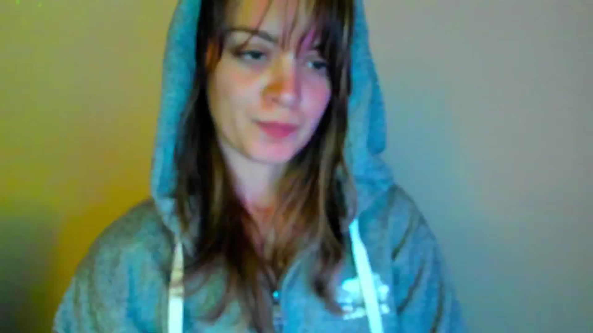 Gallery image thumbnail from FluffinRayRay's myfreecams stream on, 05/03/2024, 01:12 image 3 of 20