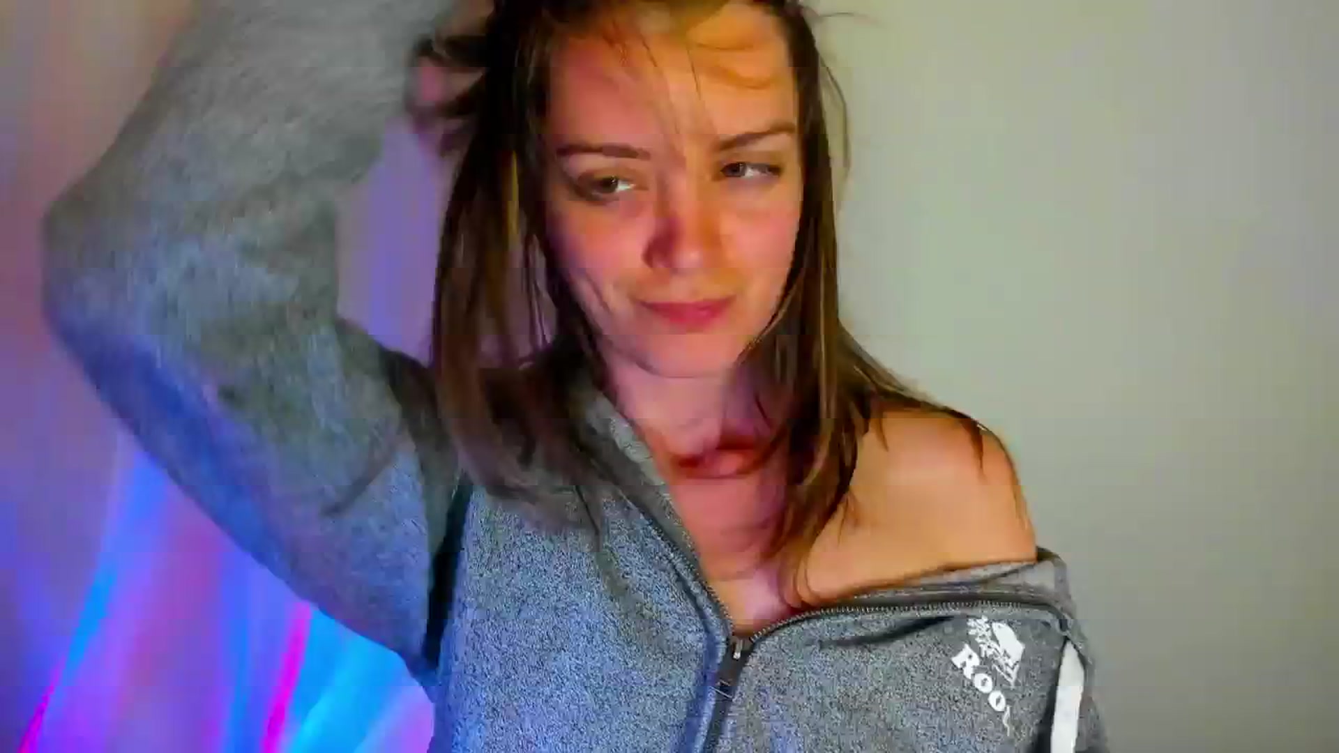Gallery image thumbnail from FluffinRayRay's myfreecams stream on, 05/03/2024, 01:12 image 15 of 20