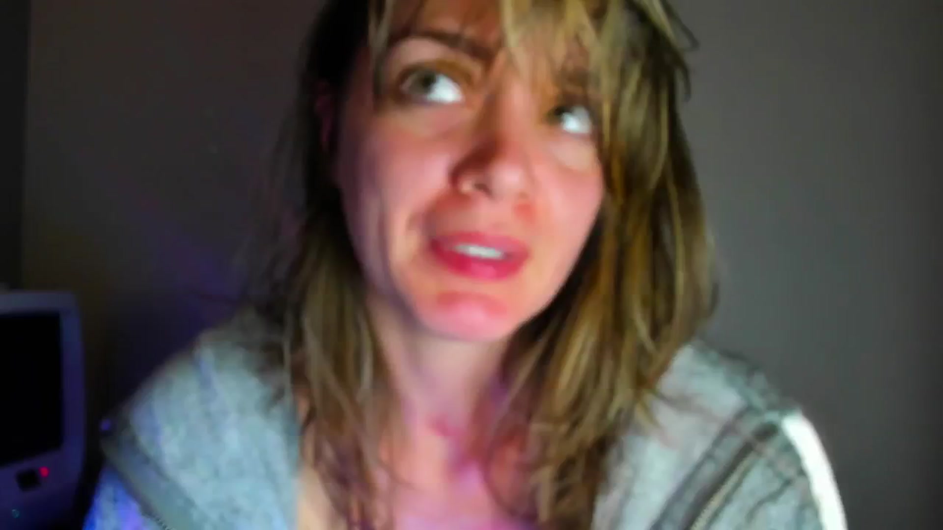 Gallery image thumbnail from FluffinRayRay's myfreecams stream on, 05/03/2024, 01:12 image 17 of 20