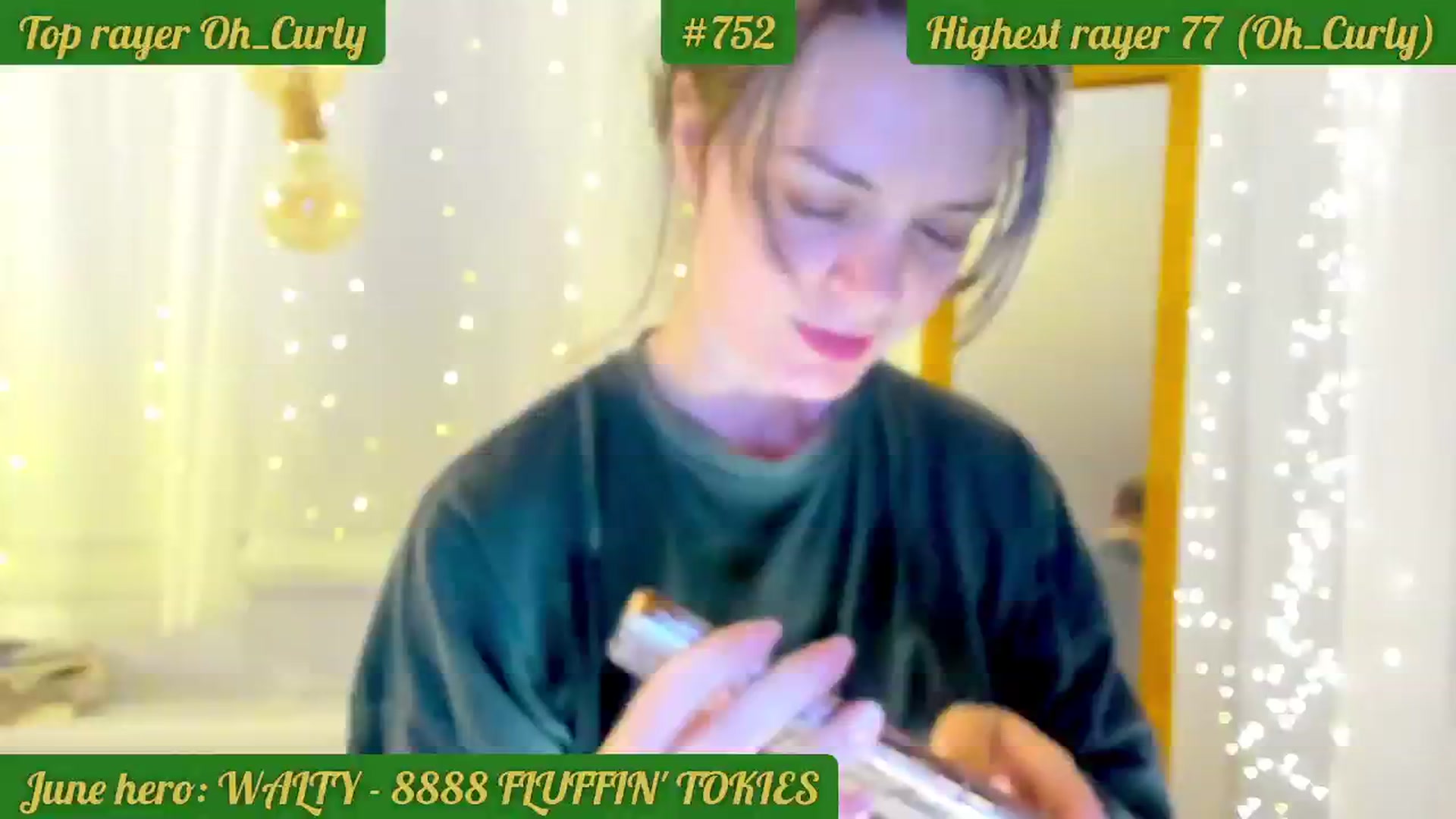 Gallery image thumbnail from FluffinRayRay's myfreecams stream on, 06/28/2024, 24:01 image 17 of 20