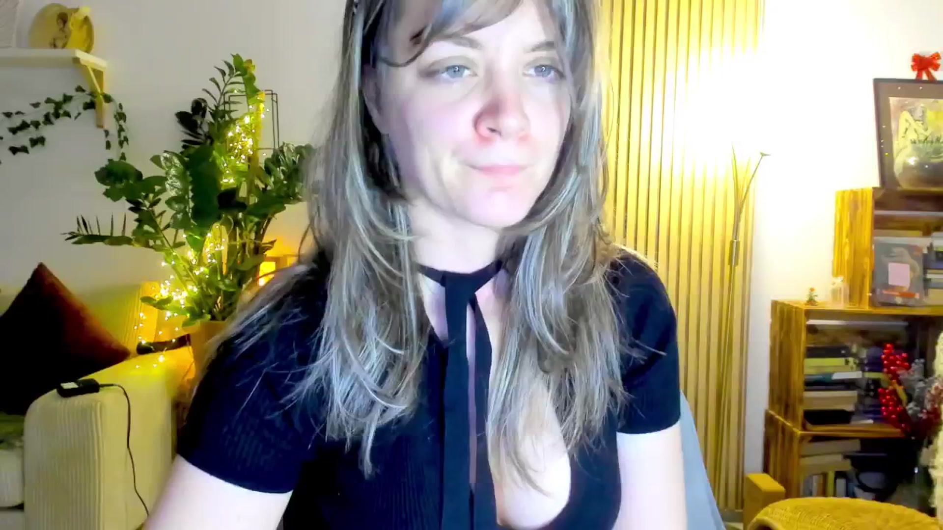 Gallery image thumbnail from FluffinRayRay's myfreecams stream on, 07/06/2024, 01:39 image 6 of 20