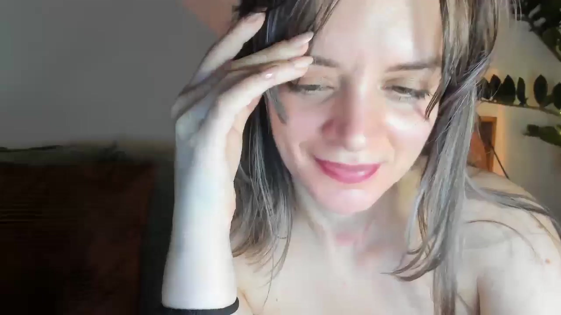 Gallery image thumbnail from FluffinRayRay's myfreecams stream on, 08/05/2024, 01:36 image 12 of 20
