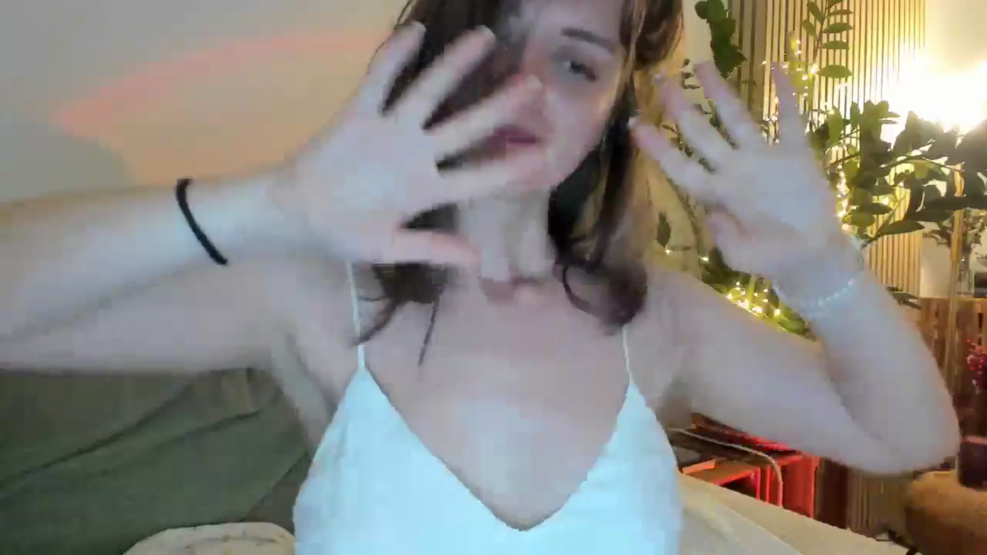 Gallery image thumbnail from FluffinRayRay's myfreecams stream on, 08/05/2024, 01:56 image 11 of 20