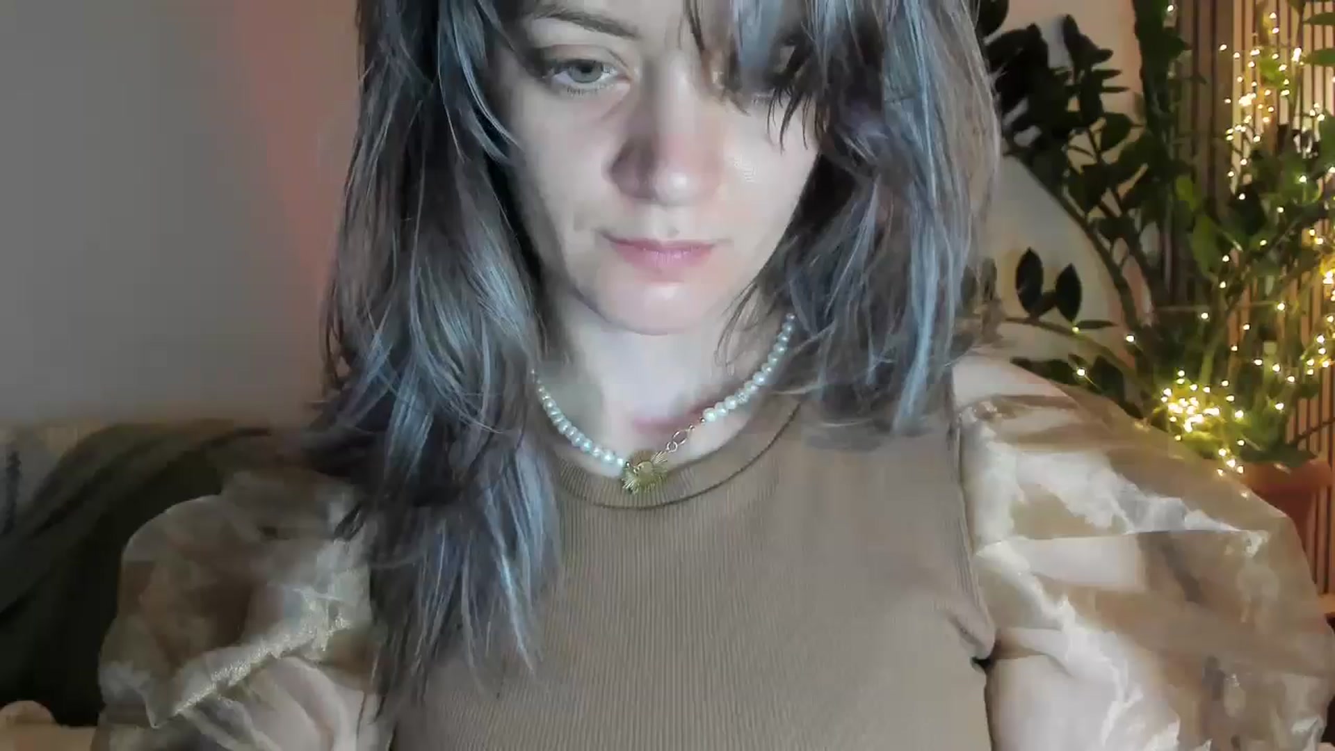 Gallery image thumbnail from FluffinRayRay's myfreecams stream on, 08/09/2024, 24:31 image 7 of 20