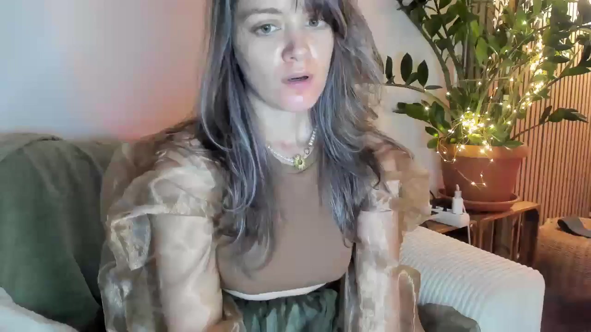 Gallery image thumbnail from FluffinRayRay's myfreecams stream on, 08/09/2024, 01:56 image 7 of 20