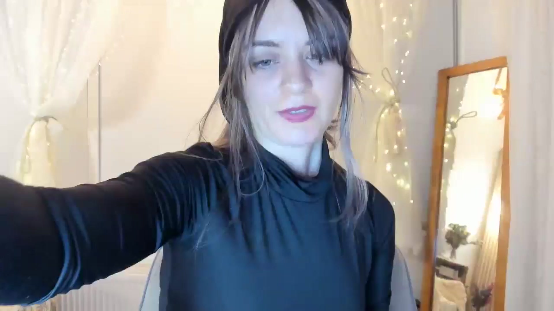 Gallery image thumbnail from FluffinRayRay's myfreecams stream on, 08/11/2024, 24:02 image 20 of 20
