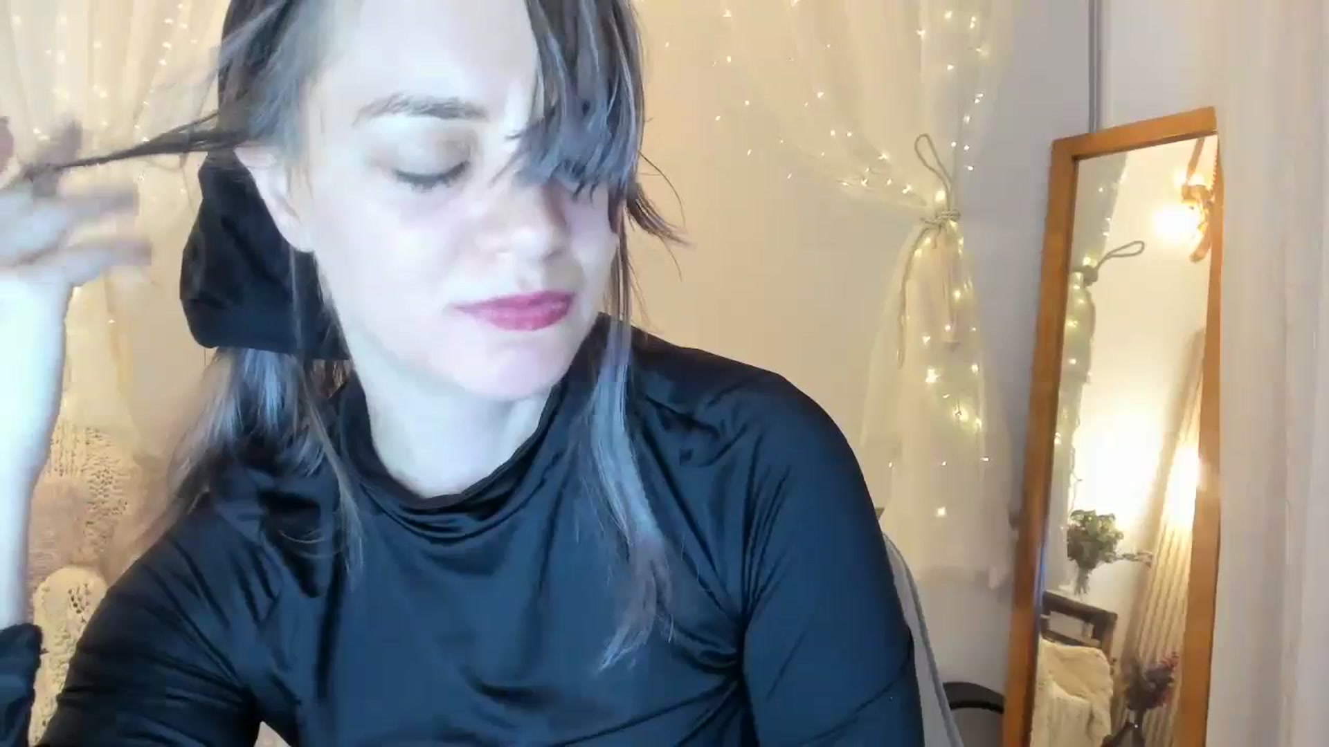 Gallery image thumbnail from FluffinRayRay's myfreecams stream on, 08/11/2024, 24:02 image 4 of 20
