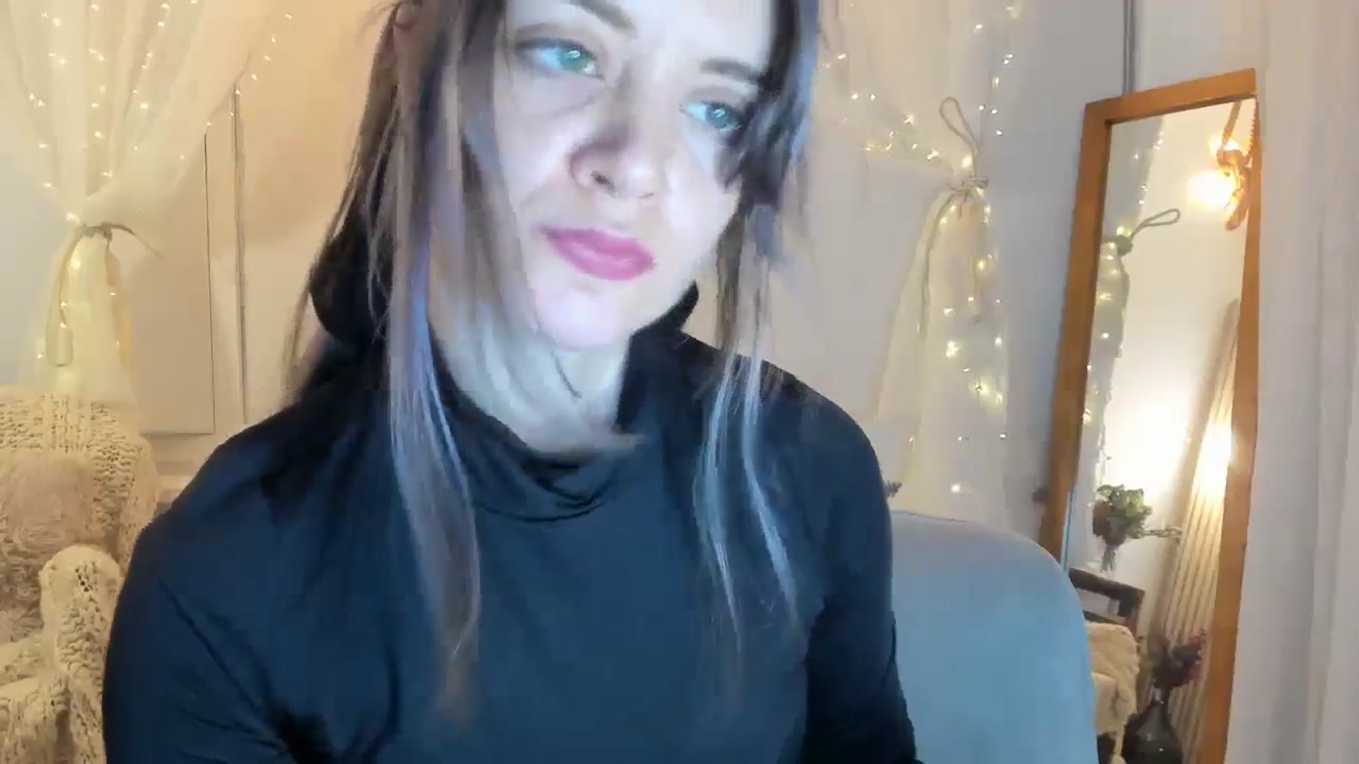 Gallery image thumbnail from FluffinRayRay's myfreecams stream on, 08/11/2024, 01:27 image 6 of 20