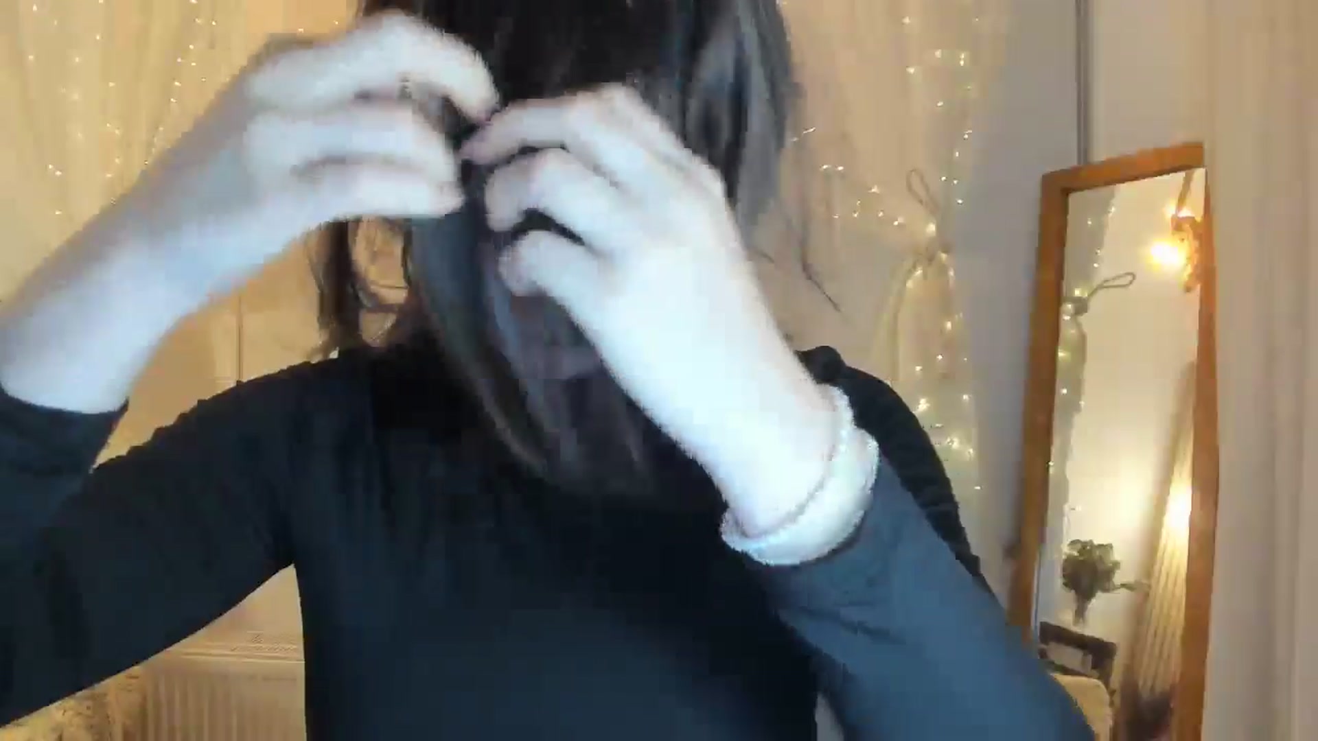 Gallery image thumbnail from FluffinRayRay's myfreecams stream on, 08/11/2024, 01:27 image 7 of 20