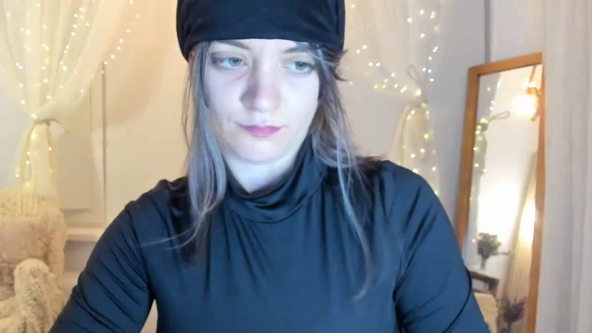 Gallery image thumbnail from FluffinRayRay's myfreecams stream on, 08/11/2024, 01:27 image 10 of 20