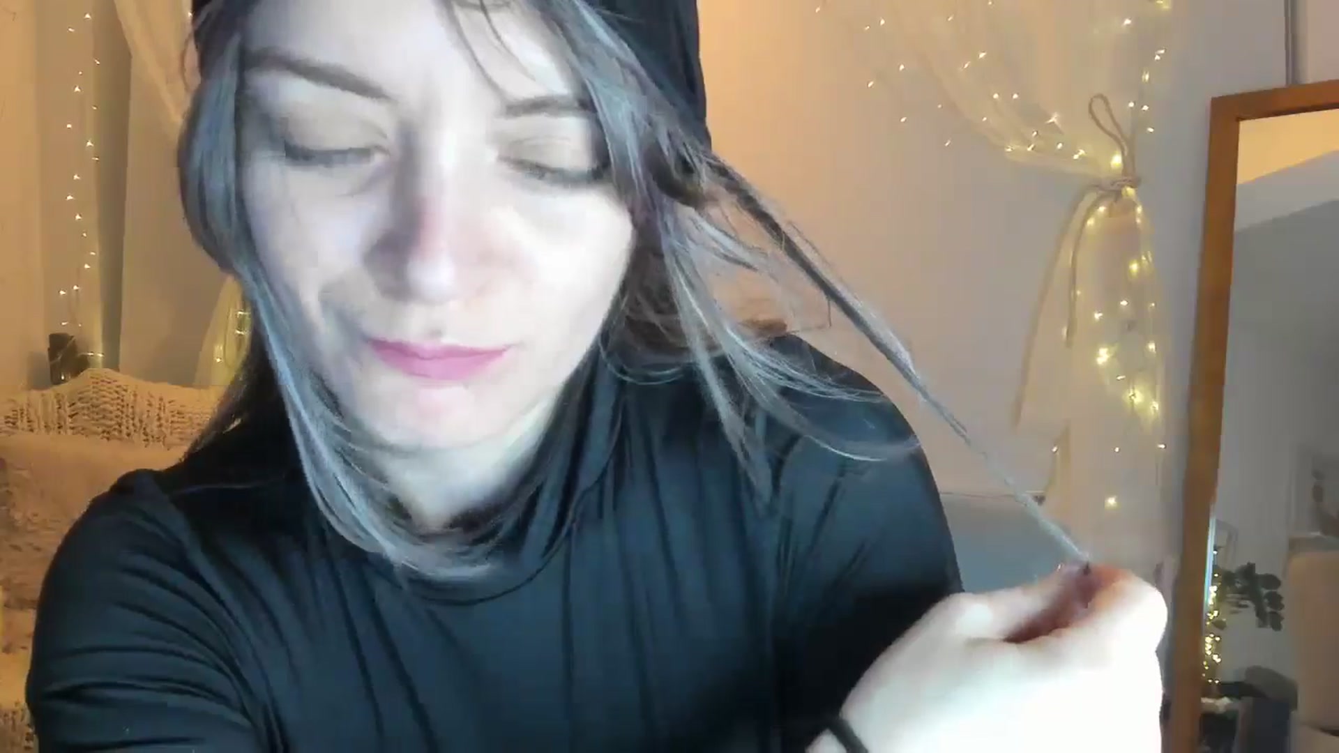 Gallery image thumbnail from FluffinRayRay's myfreecams stream on, 08/11/2024, 03:31 image 4 of 20