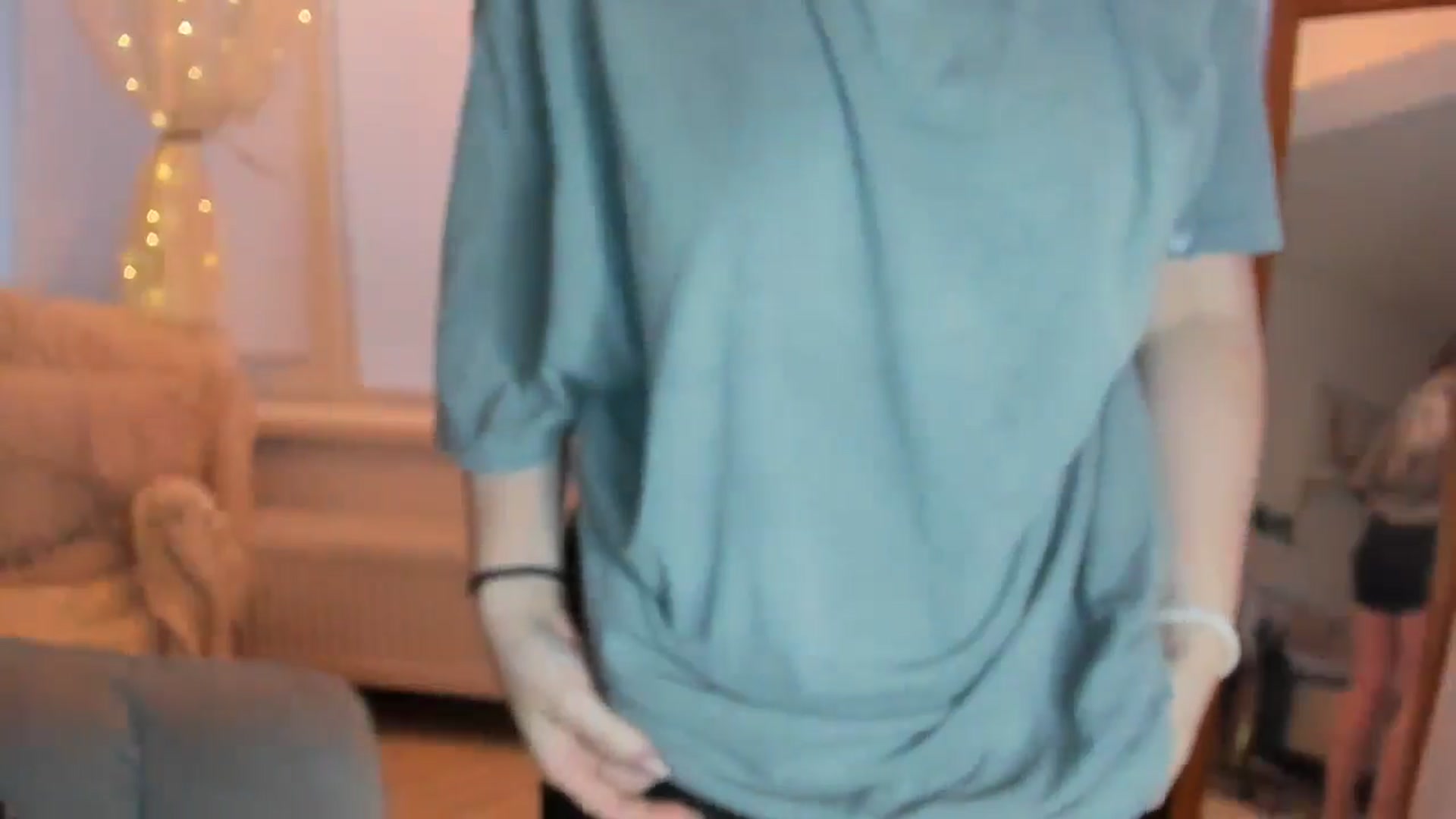 Gallery image thumbnail from FluffinRayRay's myfreecams stream on, 08/11/2024, 03:31 image 14 of 20