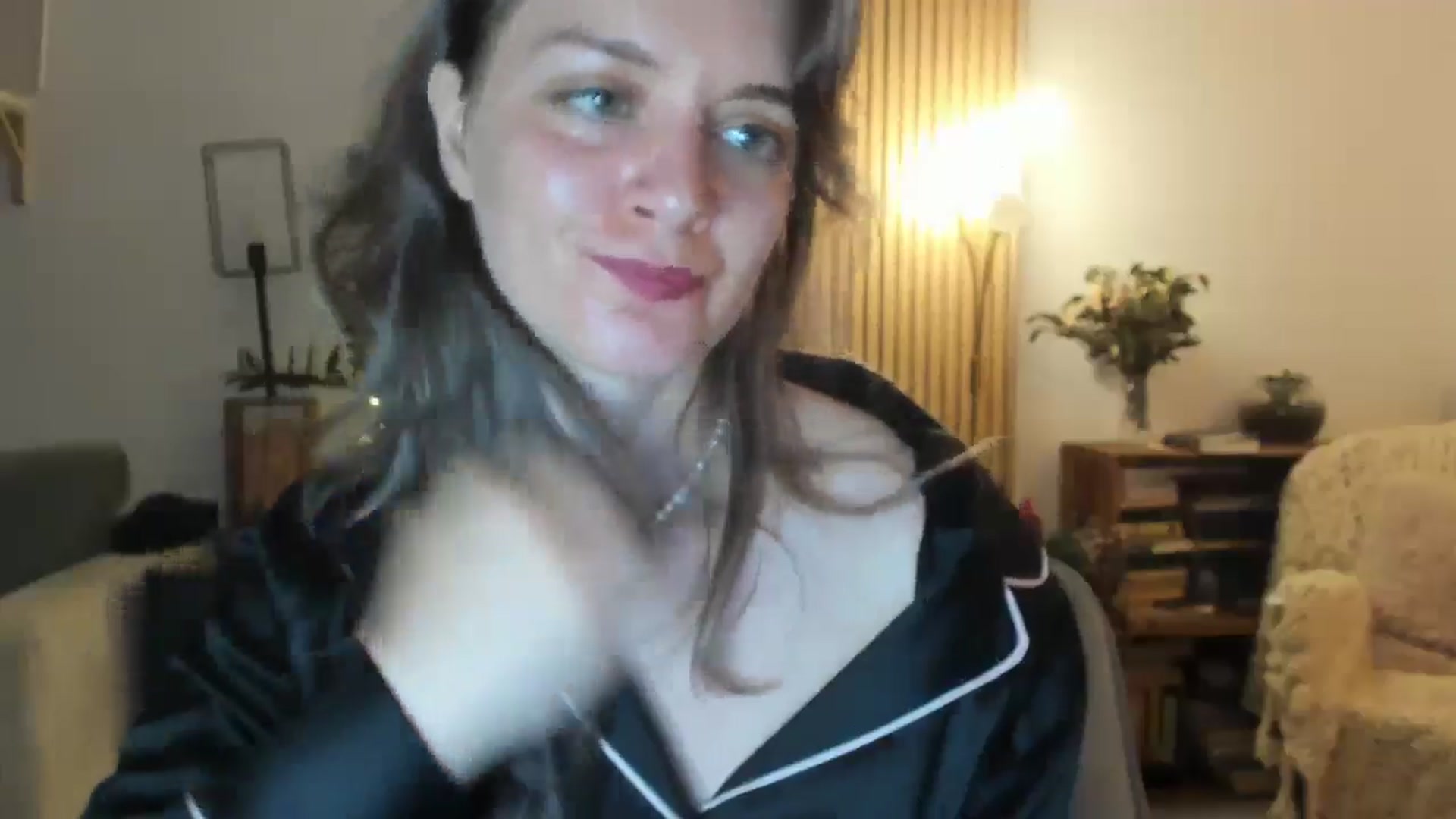 Gallery image thumbnail from FluffinRayRay's myfreecams stream on, 08/12/2024, 24:45 image 20 of 20