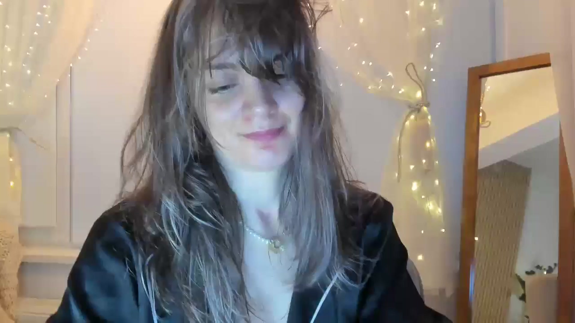Gallery image thumbnail from FluffinRayRay's myfreecams stream on, 08/12/2024, 03:00 image 20 of 20