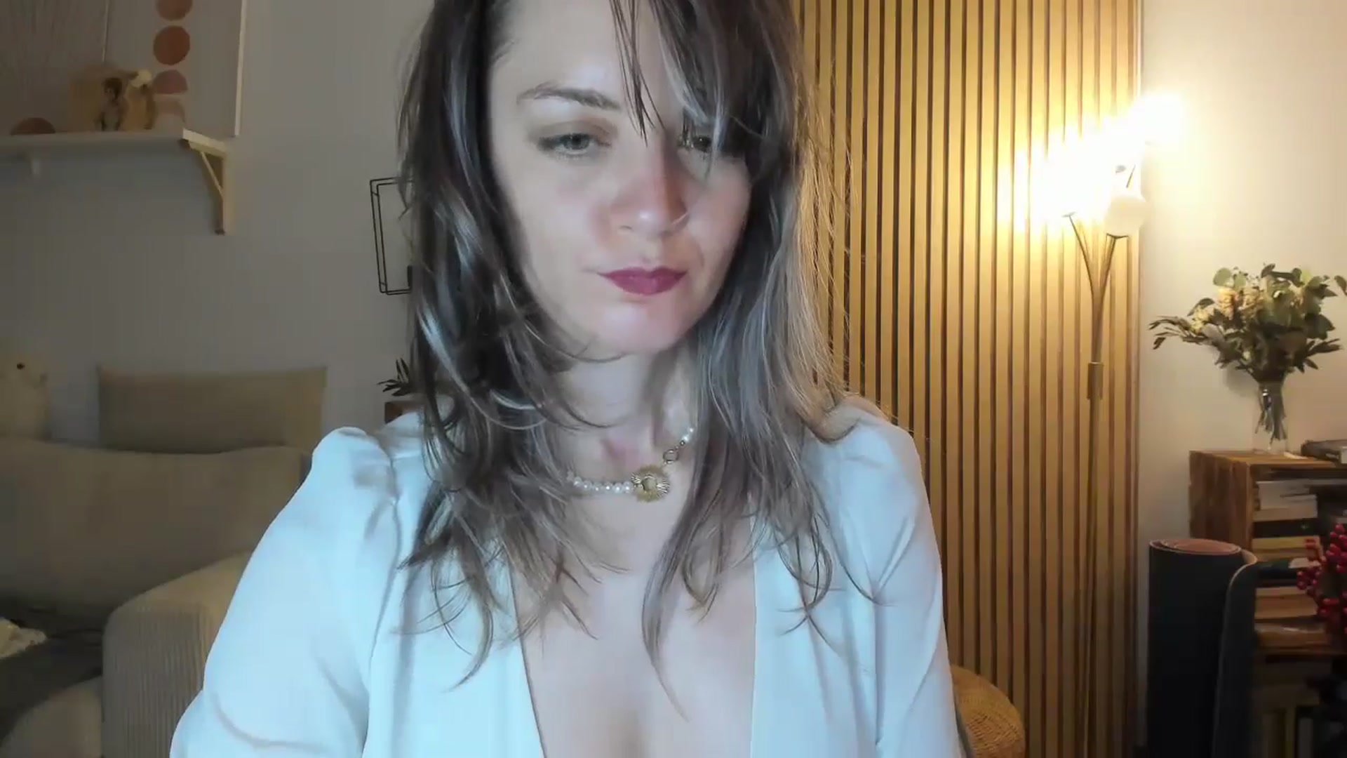 Gallery image thumbnail from FluffinRayRay's myfreecams stream on, 08/14/2024, 01:53 image 15 of 20