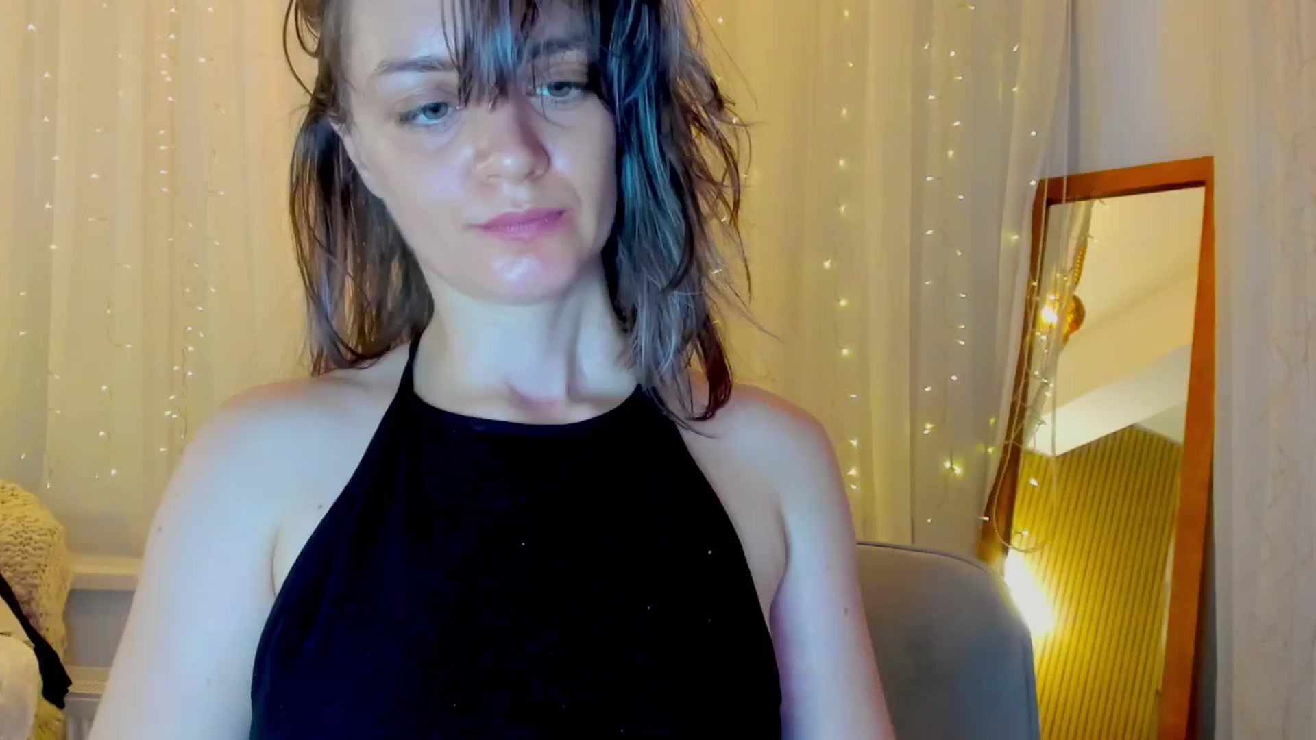 Gallery image thumbnail from FluffinRayRay's myfreecams stream on, 08/18/2024, 02:30 image 5 of 20