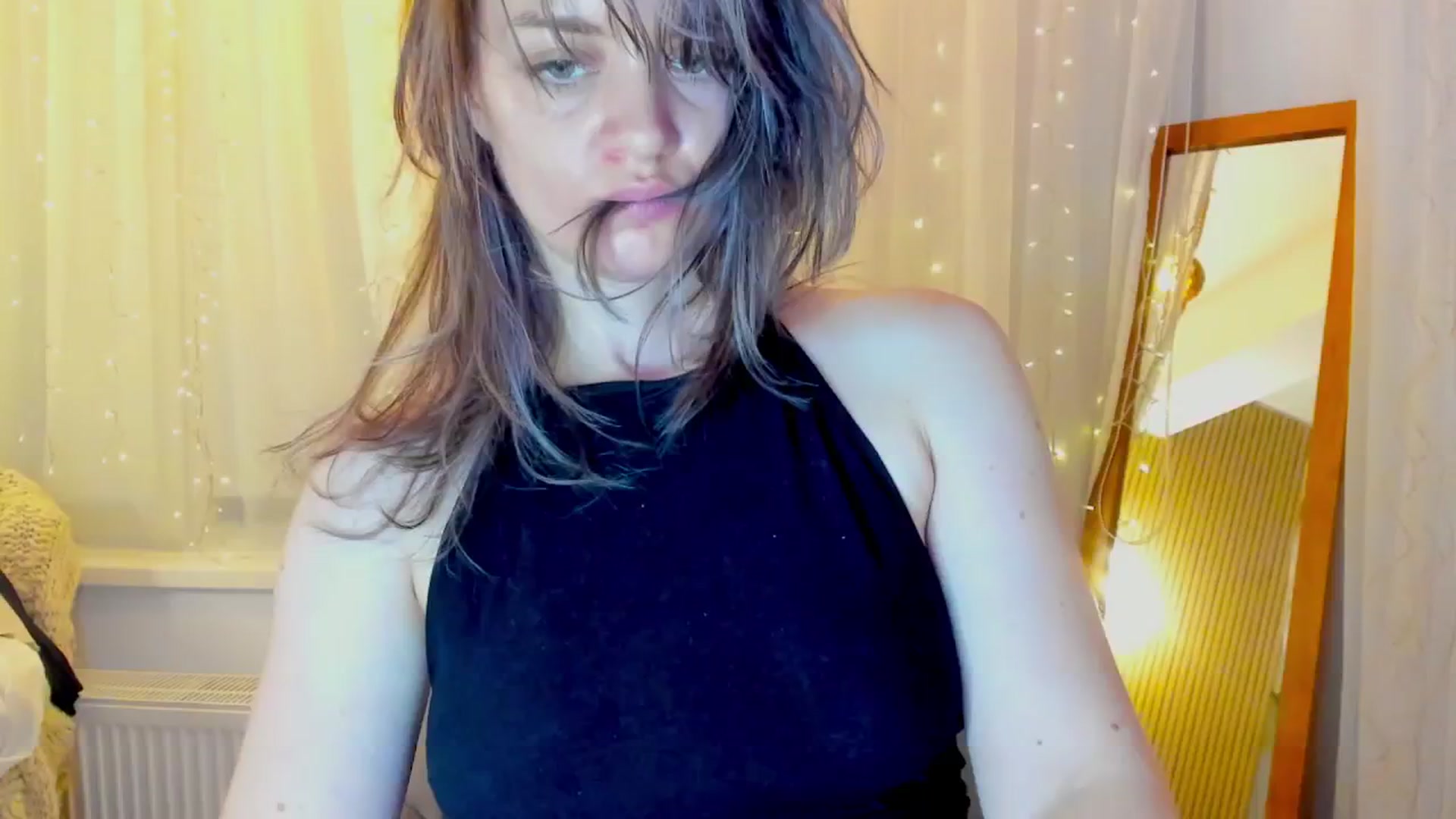 Gallery image thumbnail from FluffinRayRay's myfreecams stream on, 08/18/2024, 02:30 image 6 of 20