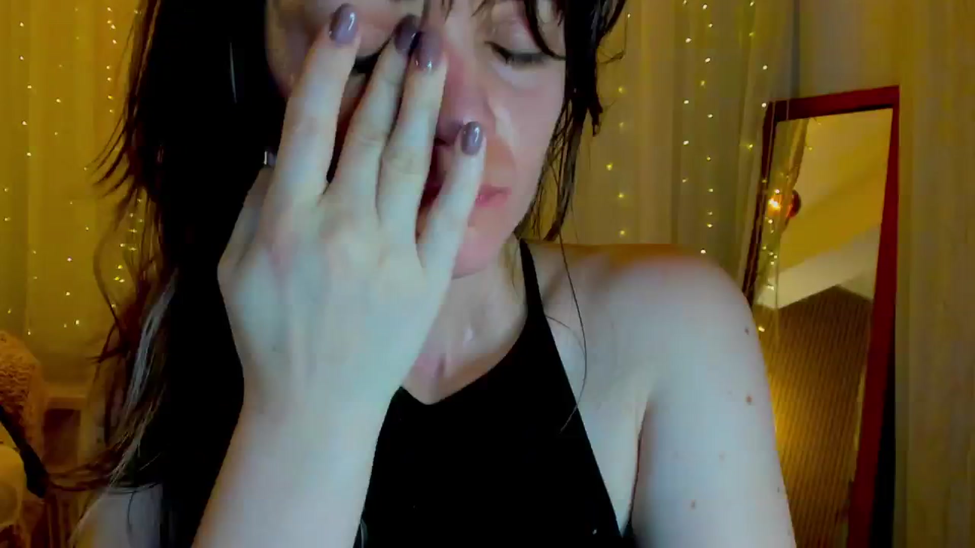 Gallery image thumbnail from FluffinRayRay's myfreecams stream on, 08/18/2024, 02:30 image 7 of 20